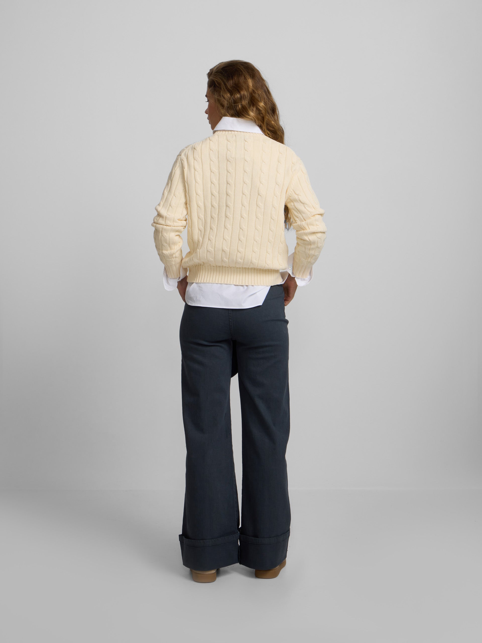 Dark grey denim pants with braided belt