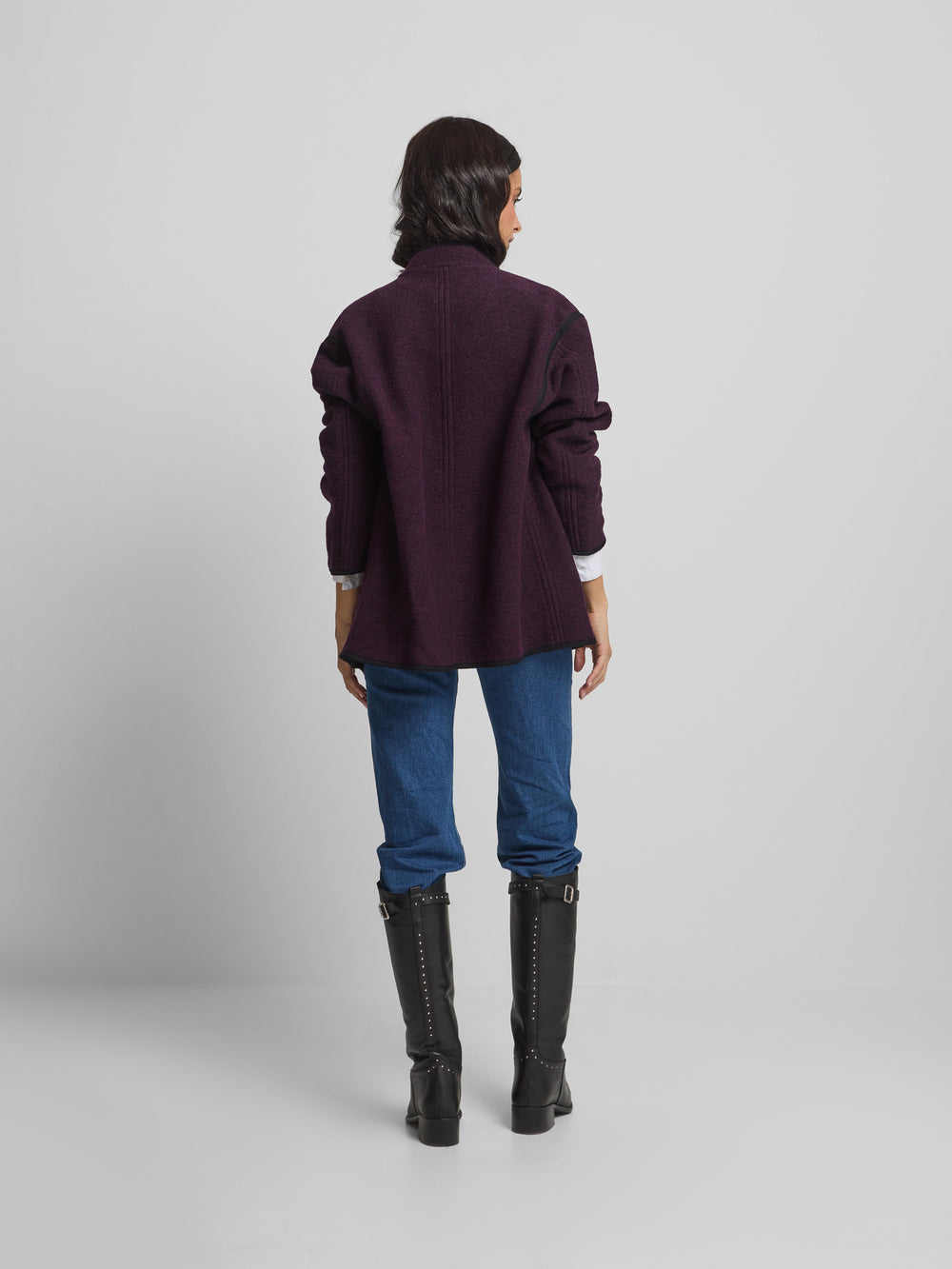 Chaqueta austriaca morada