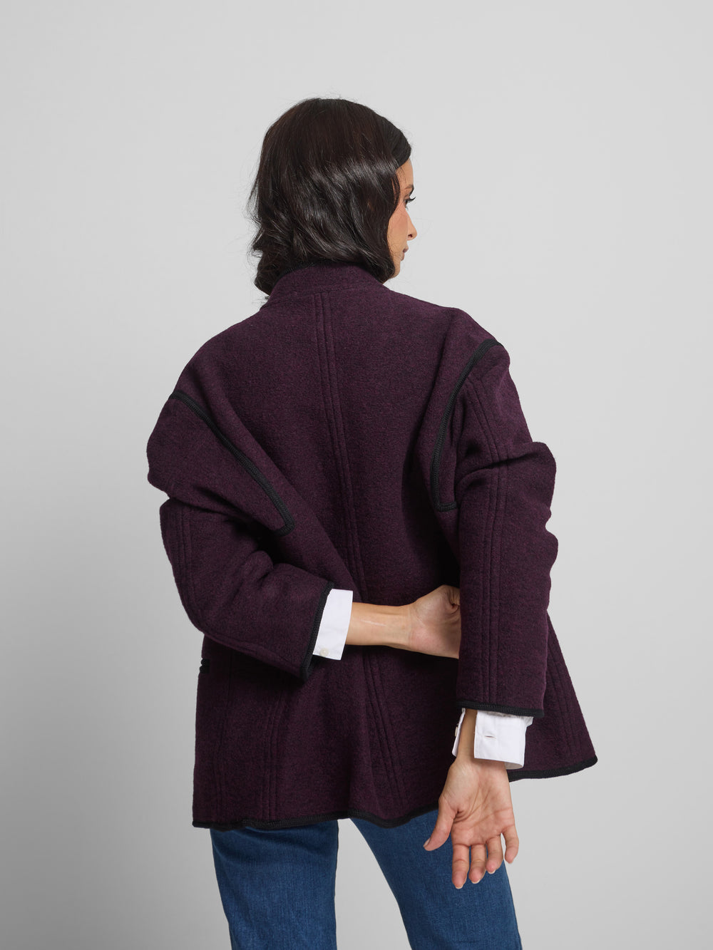 Chaqueta austriaca morada