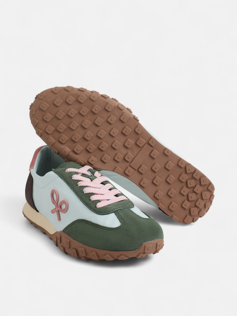 Chaussure de course rose et verte