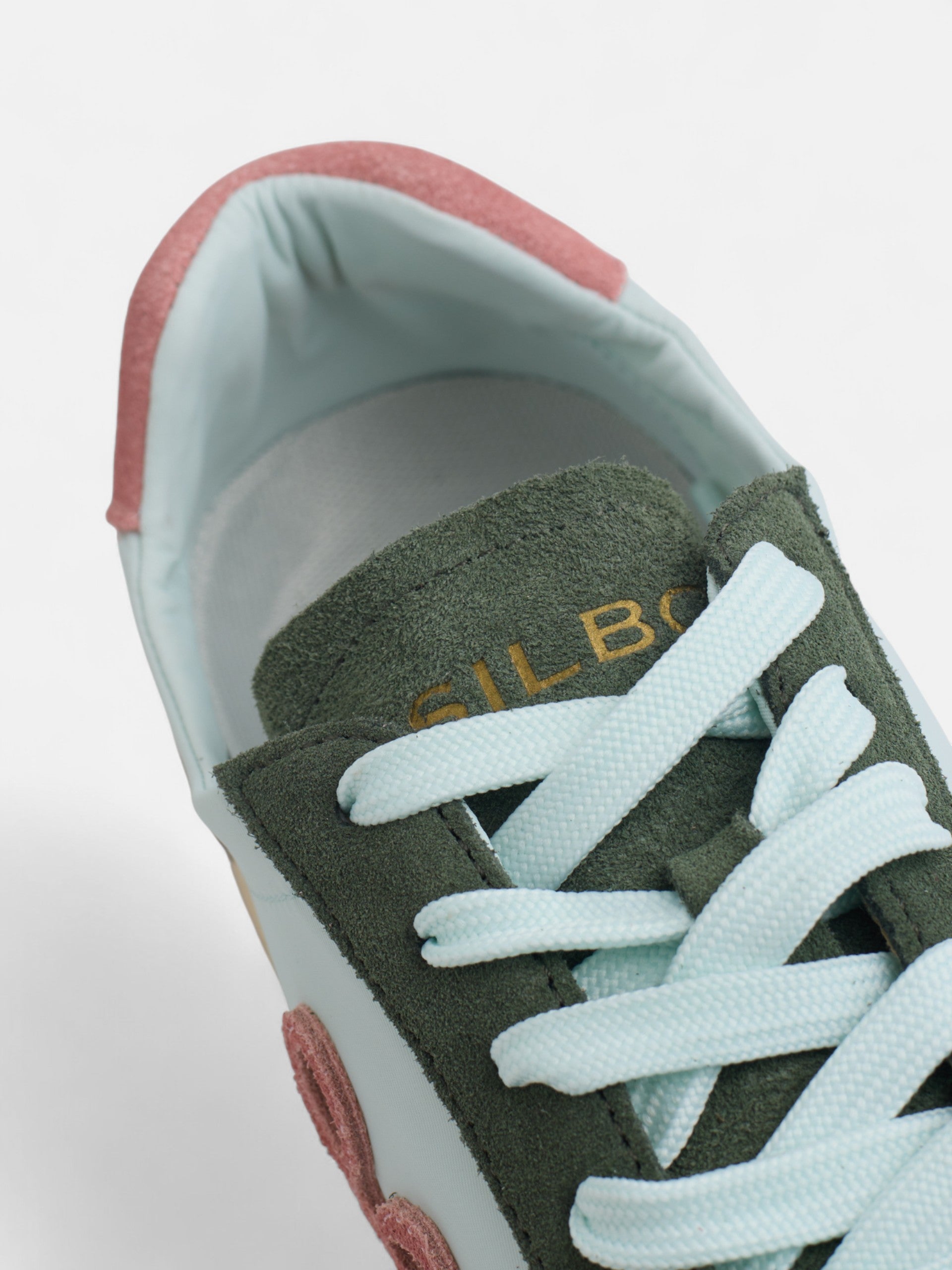 Zapatilla running rosa y verde