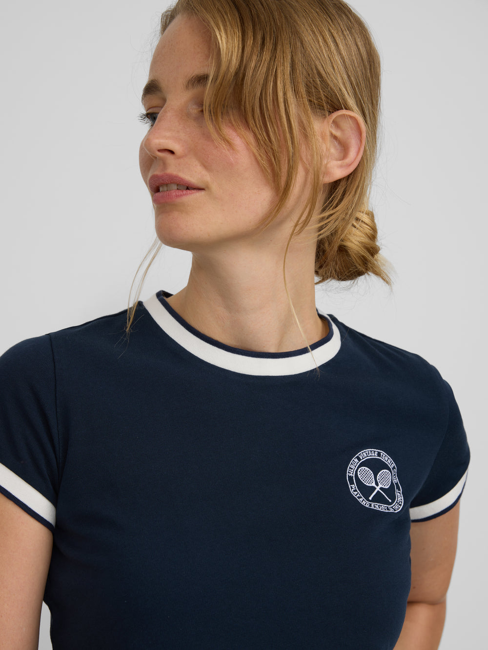 T-shirt mulher varsity azul-marinho