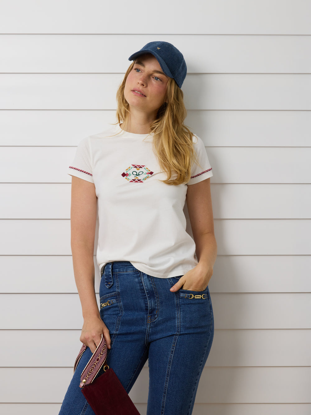 Camiseta woman bordado etnico multicolor blanca