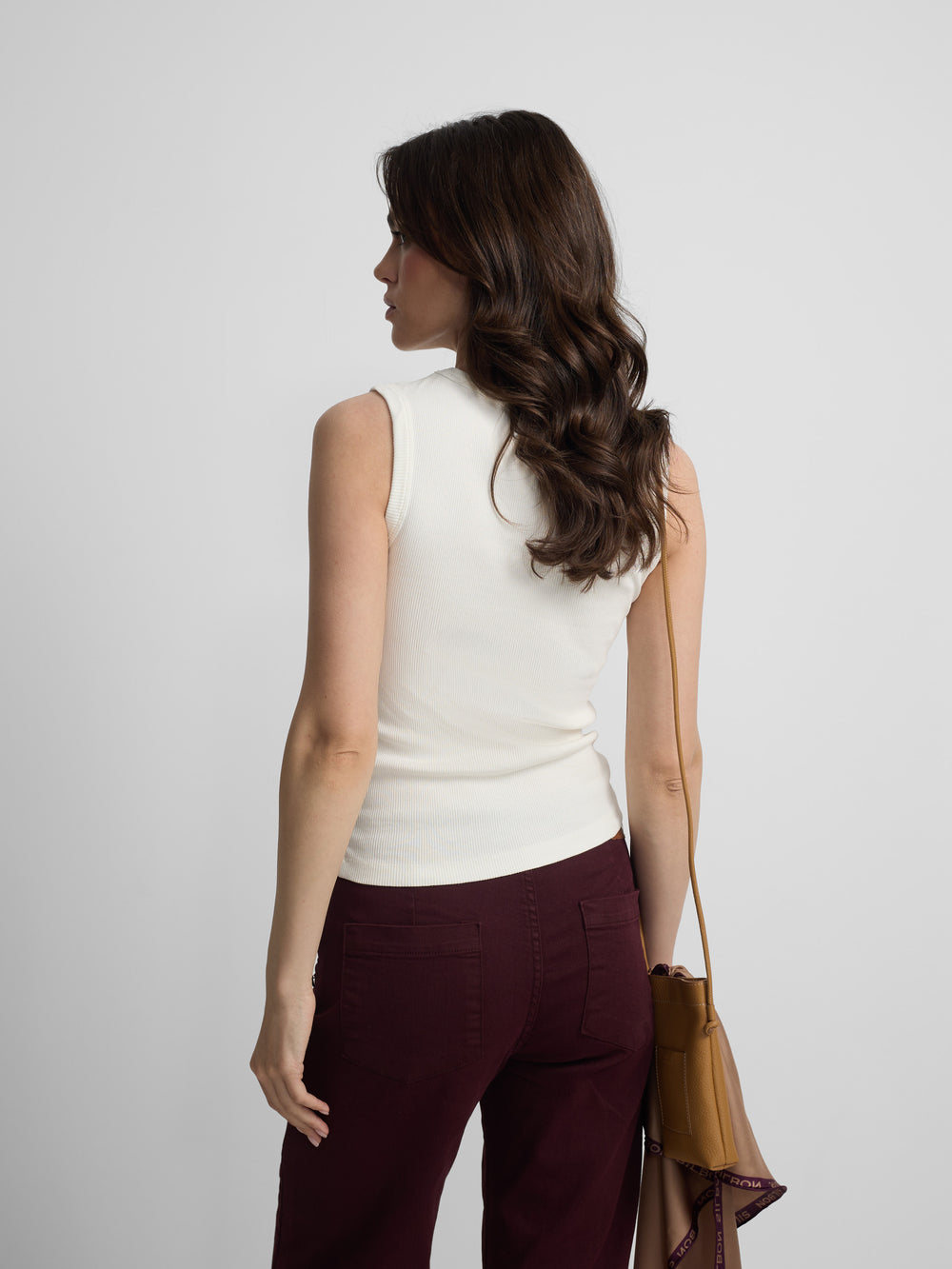 Camiseta woman tank top tachas blanca