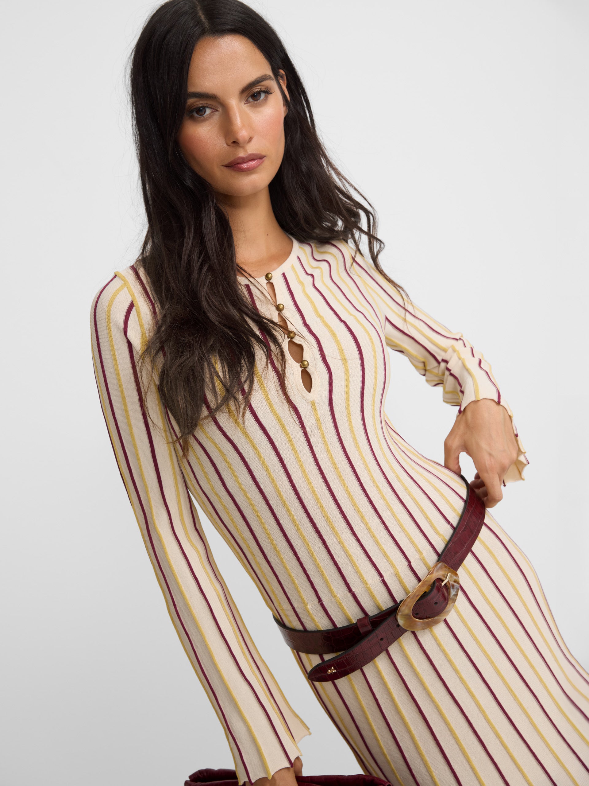 Vestido de malha às riscas bege