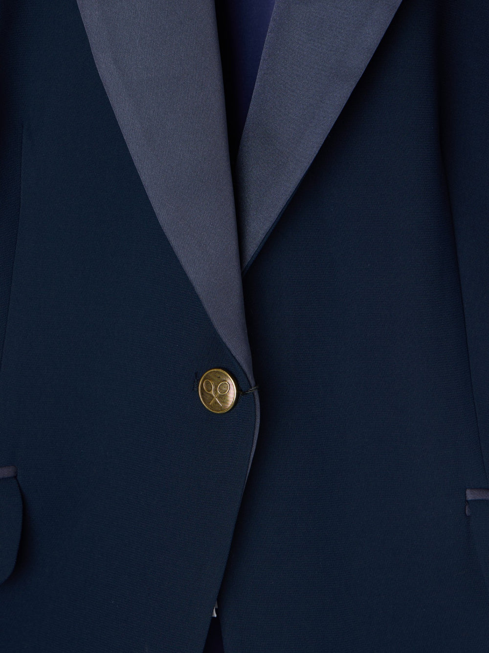 Blazer clássico com detalhes em cetim azul-marinho