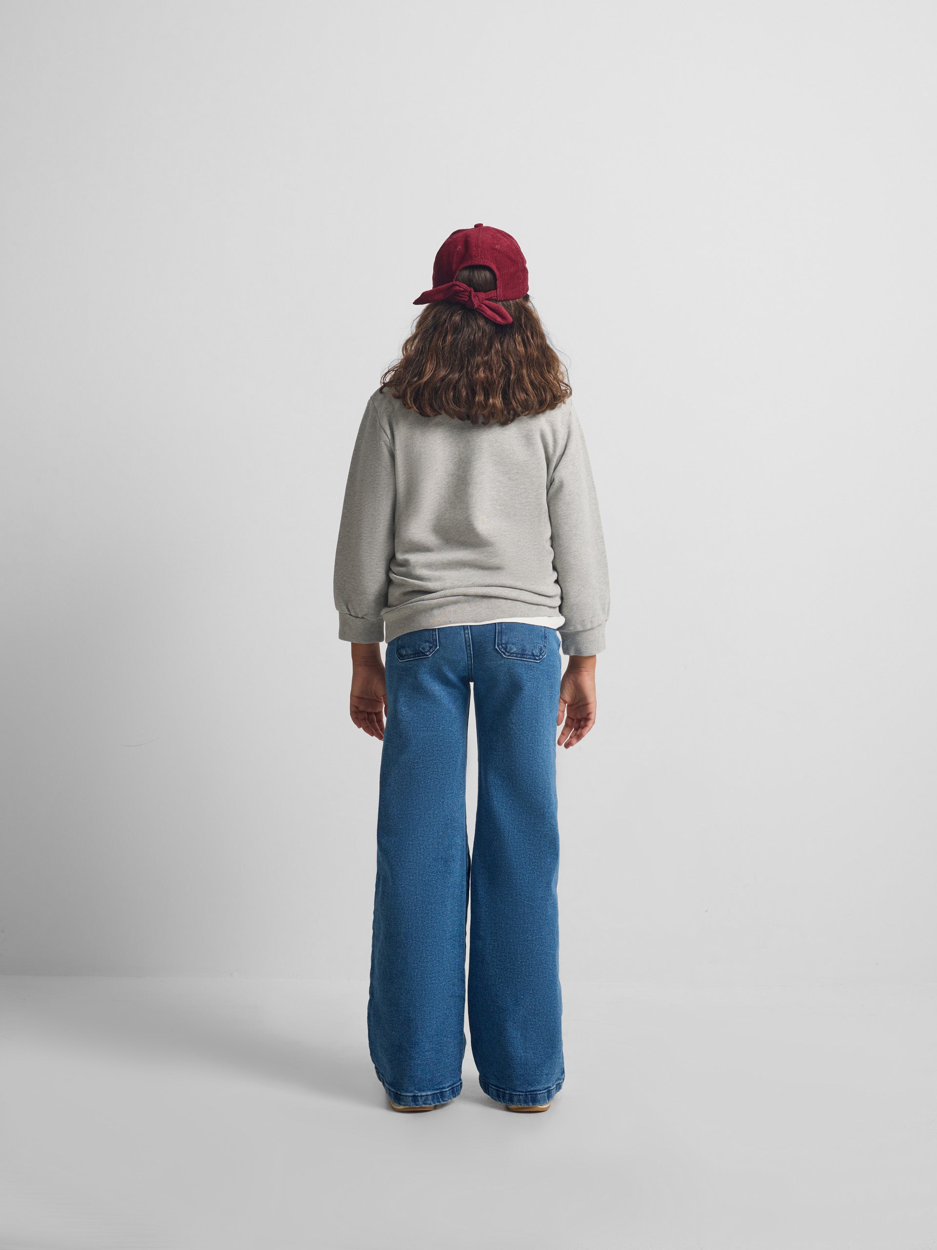 Sudadera girl wonderful love gris