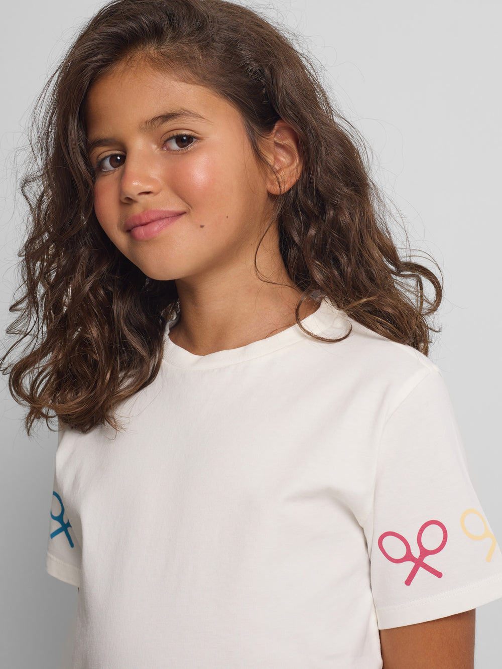T-shirt menina raquetes multicolor branca