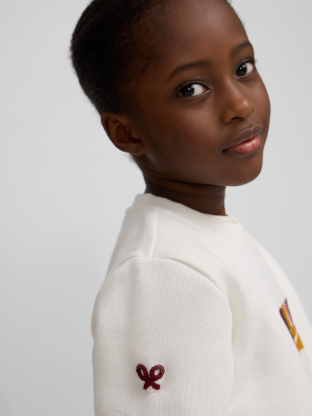 Sudadera girl letras silbon cruda