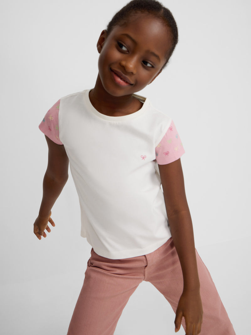 White girl's t-shirt with printed sleeves