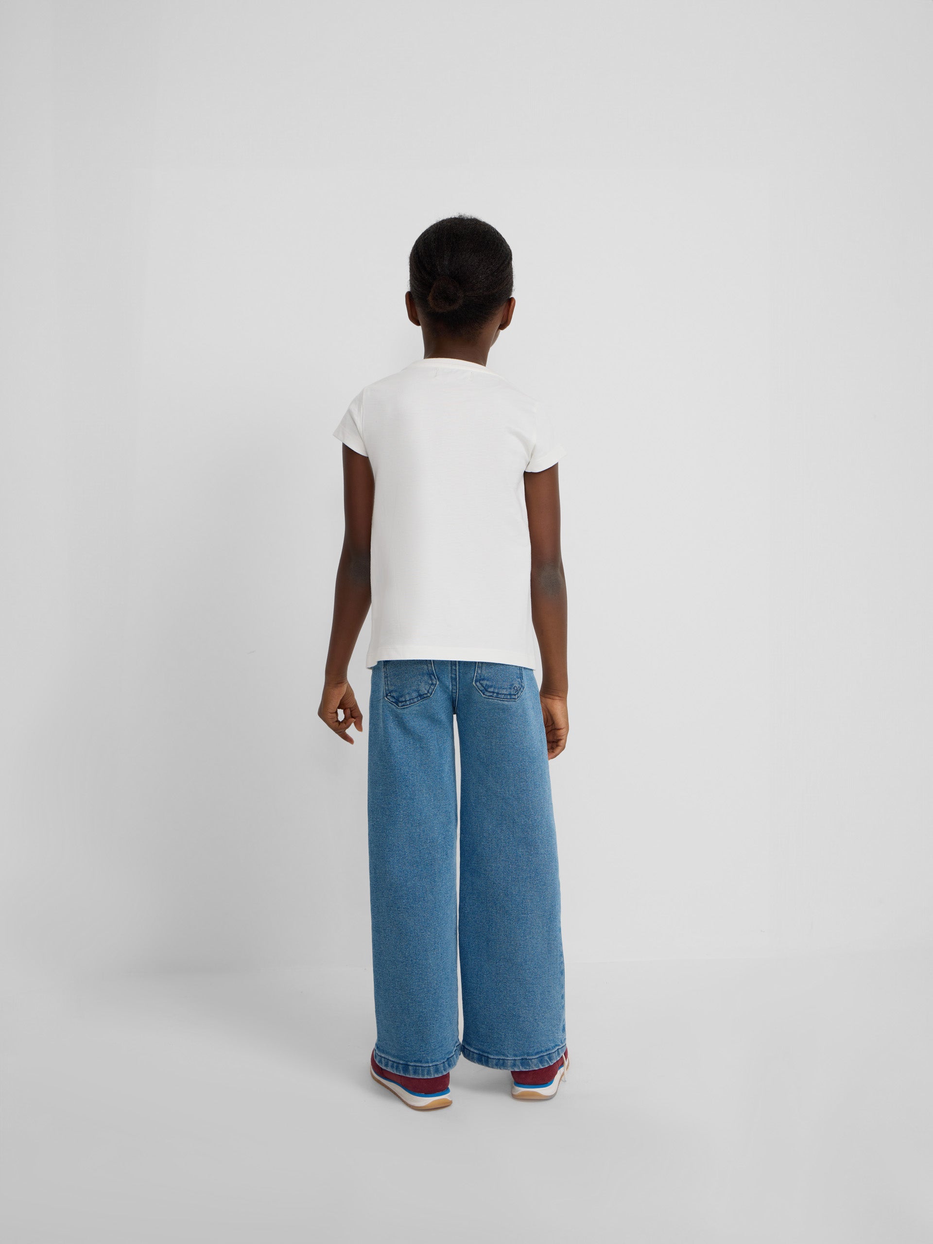 T-shirt girl letras silbon branca