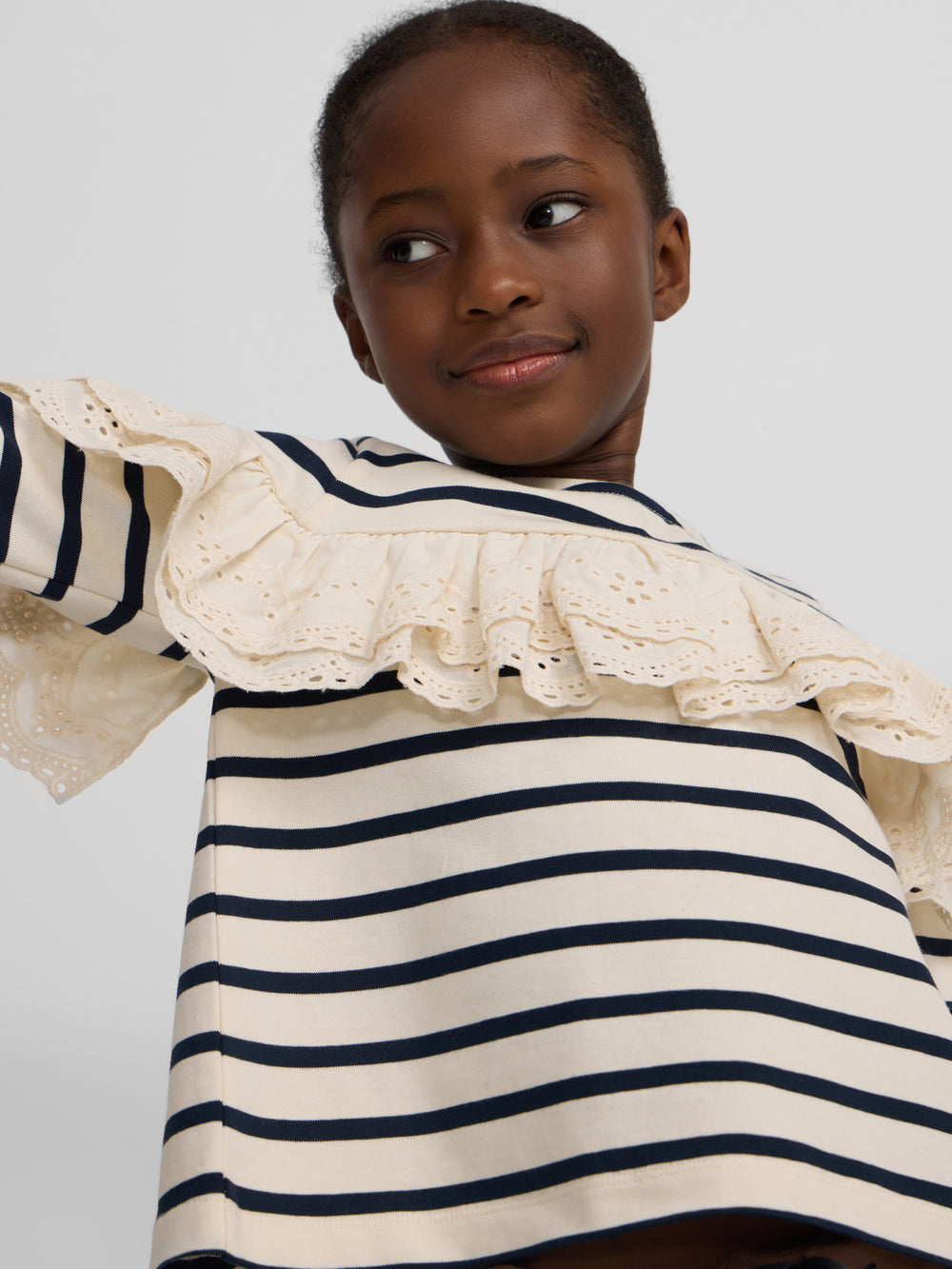 Camiseta girl manga larga volante rayas marino