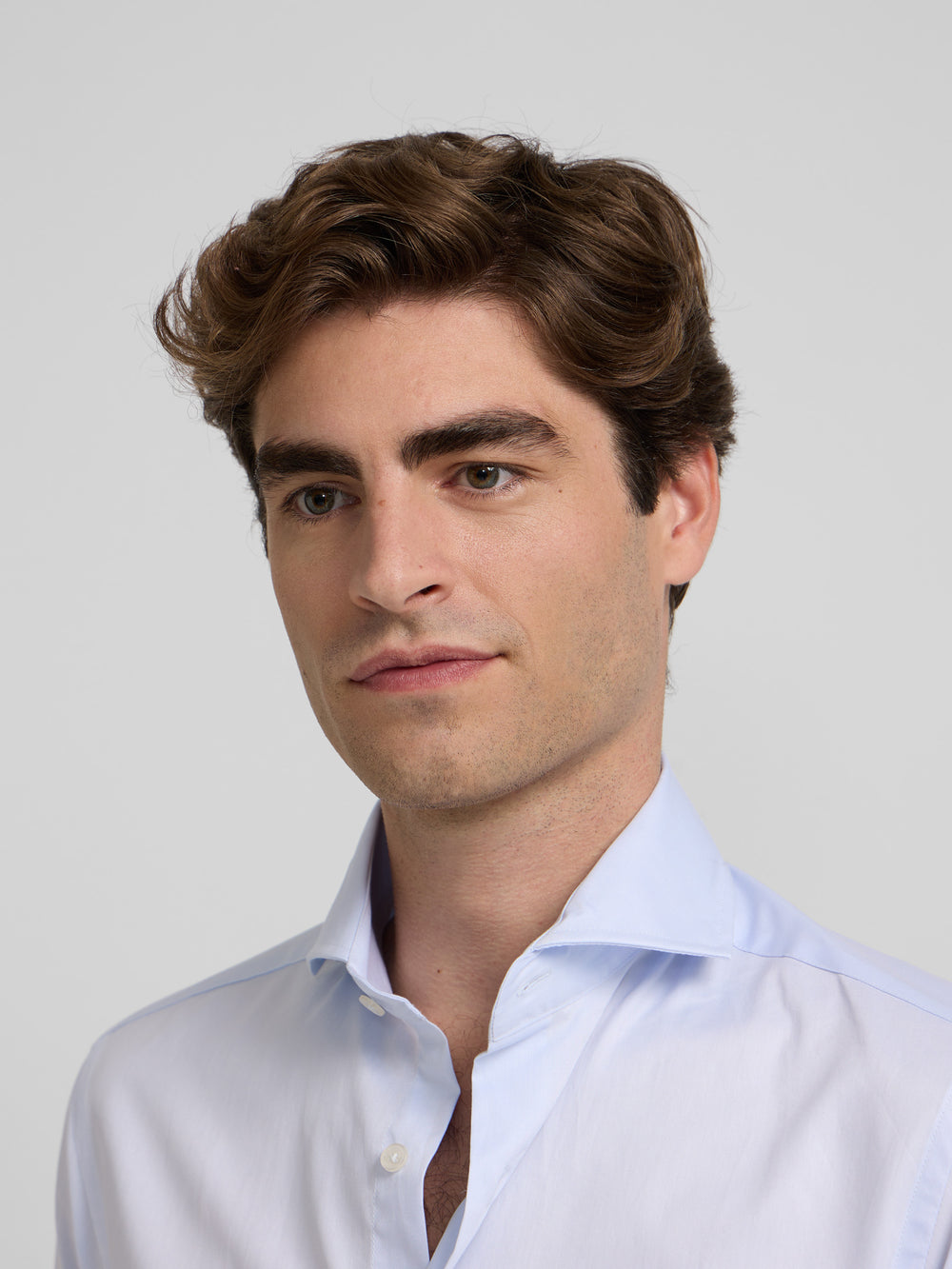 Camisa de vestir riscas finas punho duplo azul-claro