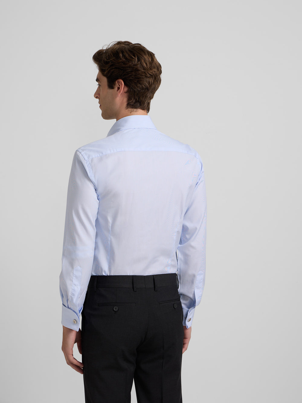 Camisa de vestir riscas finas punho duplo azul-claro