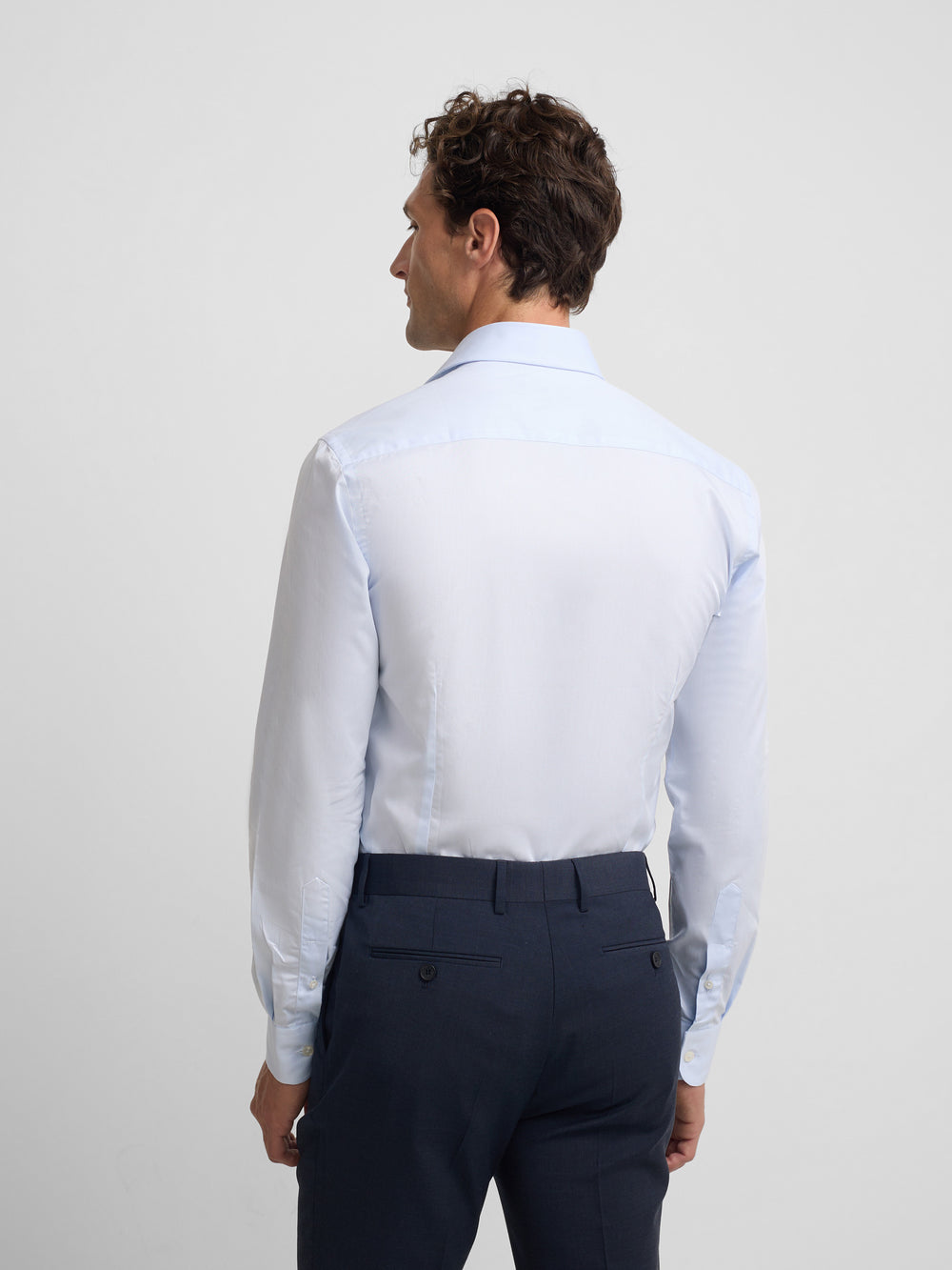 Camisa vestir puño simple celeste clara