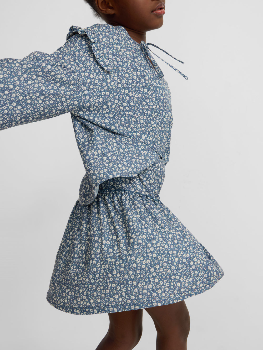 Falda girl estampado flores azul claro