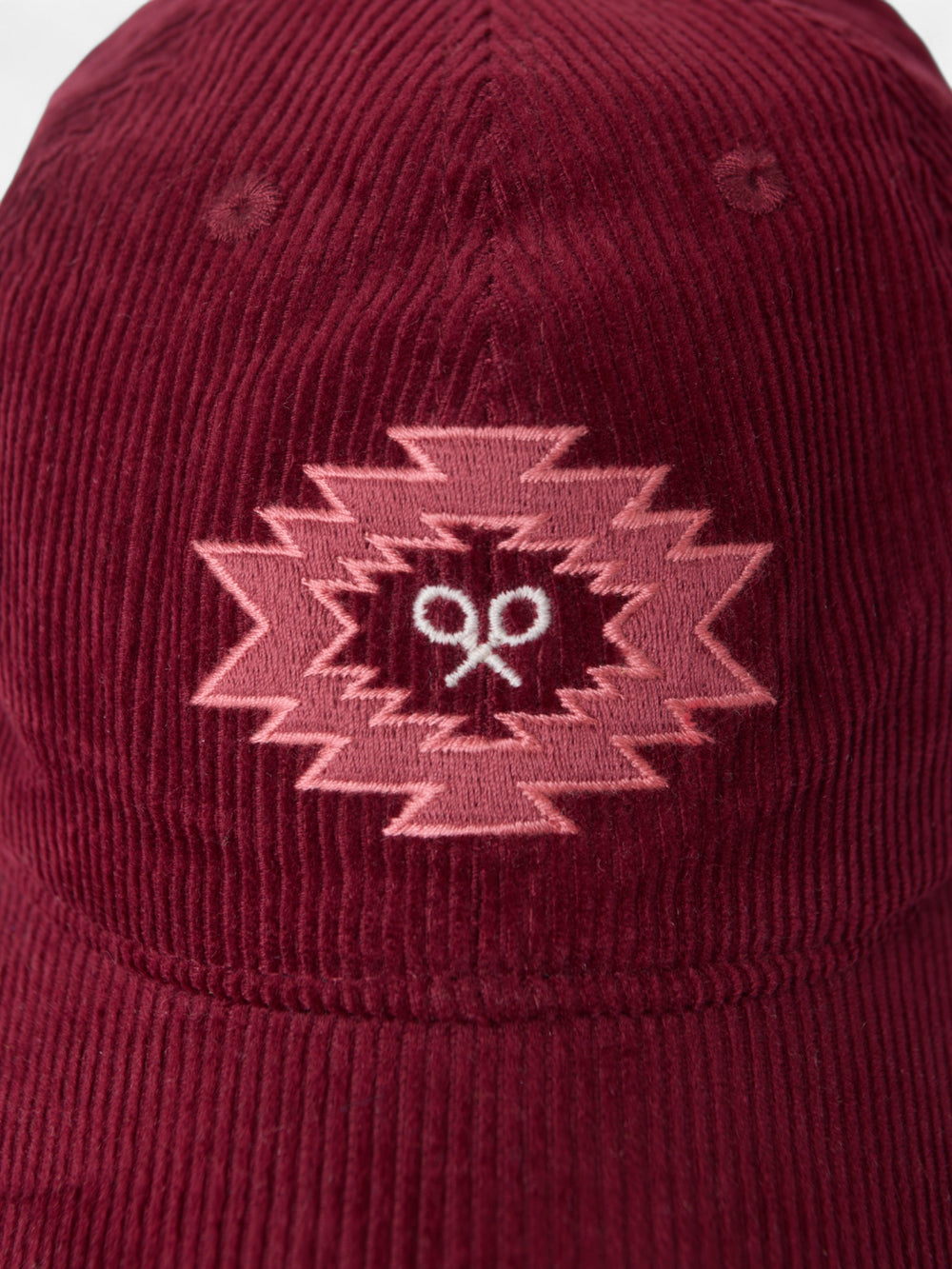 Gorra girl pana motivo etnico granate