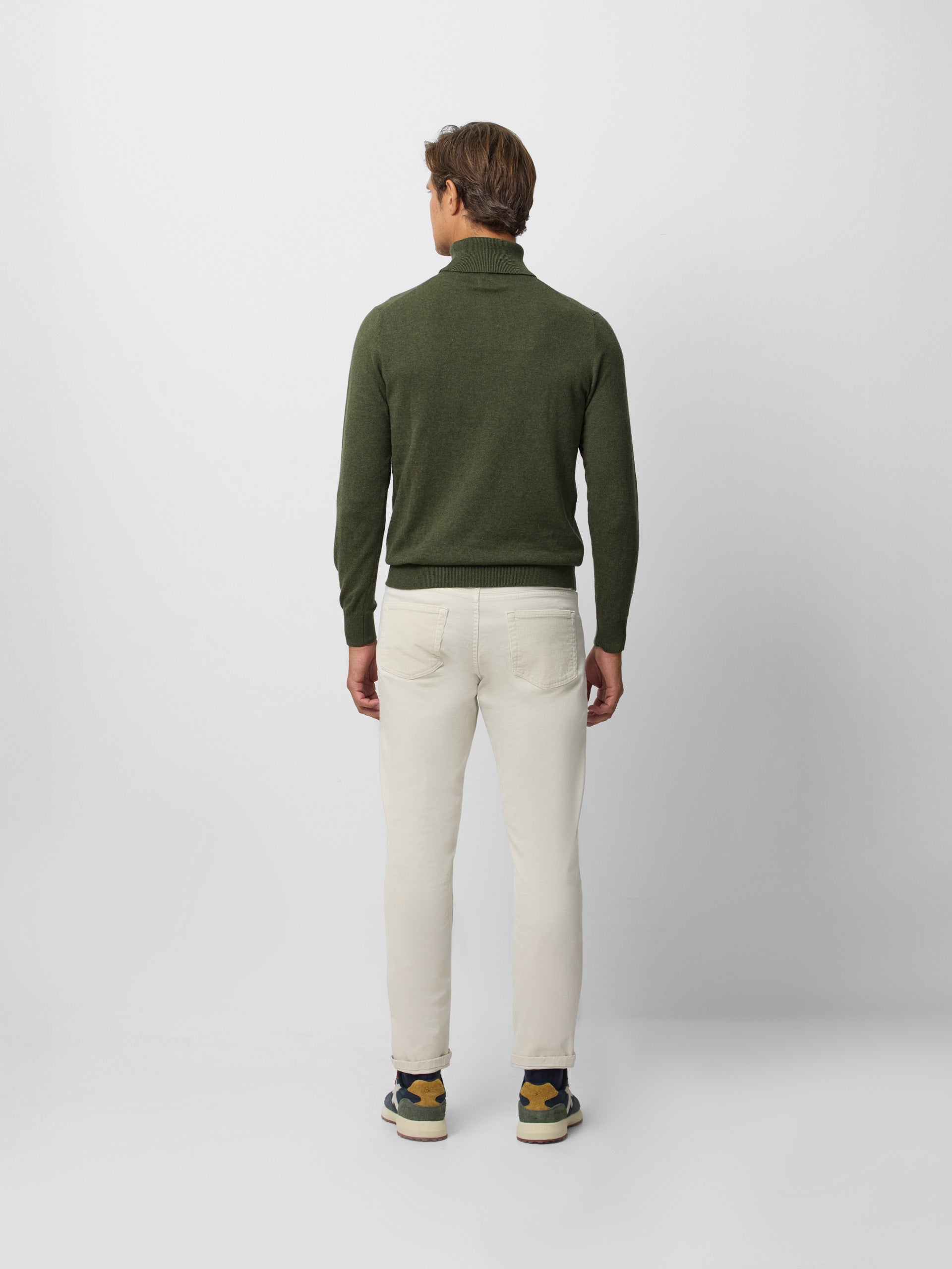 Pantalon cinq poches en velours côtelé beige clair