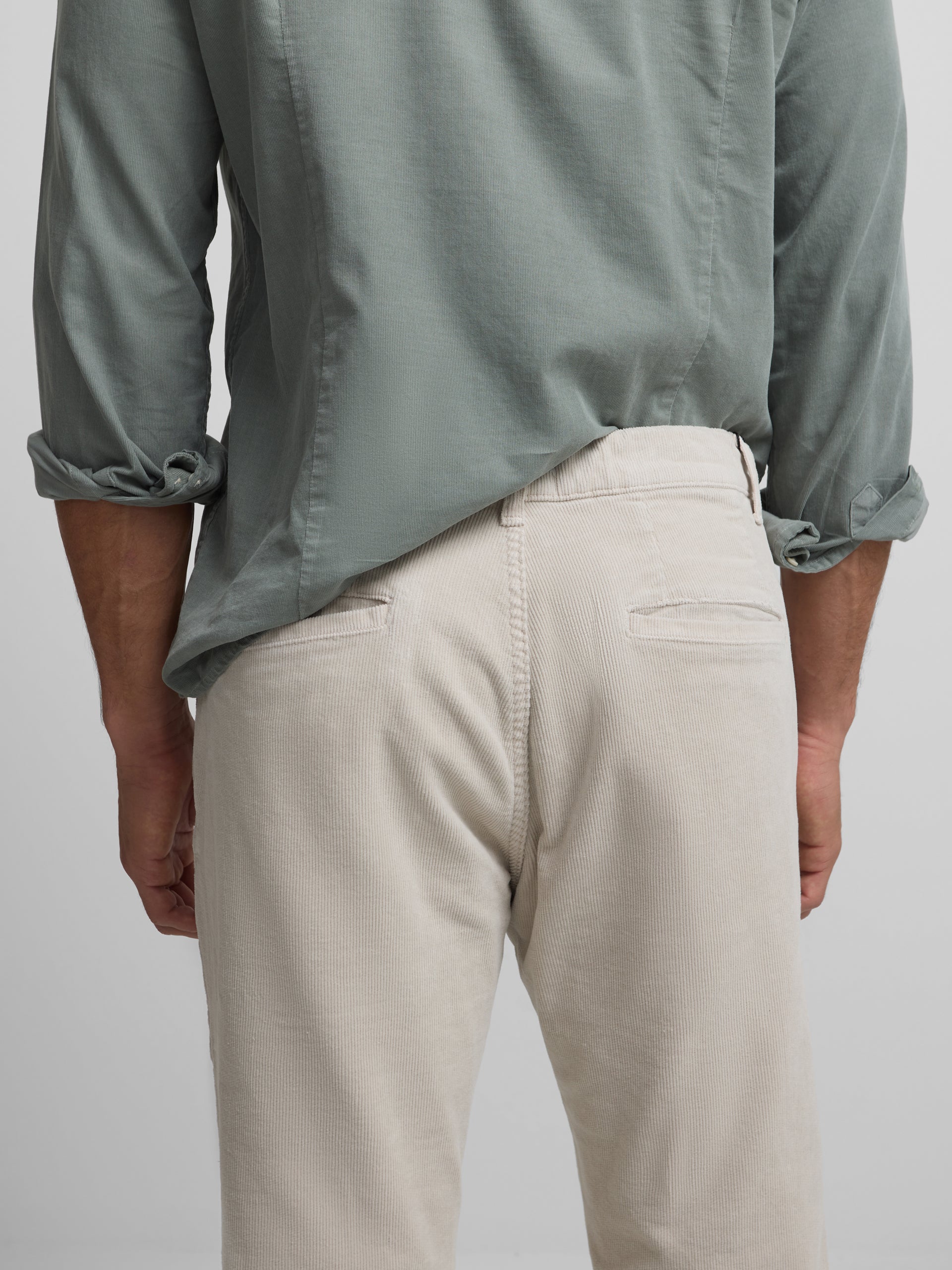 Pantalon de jogging plissé en velours côtelé beige clair