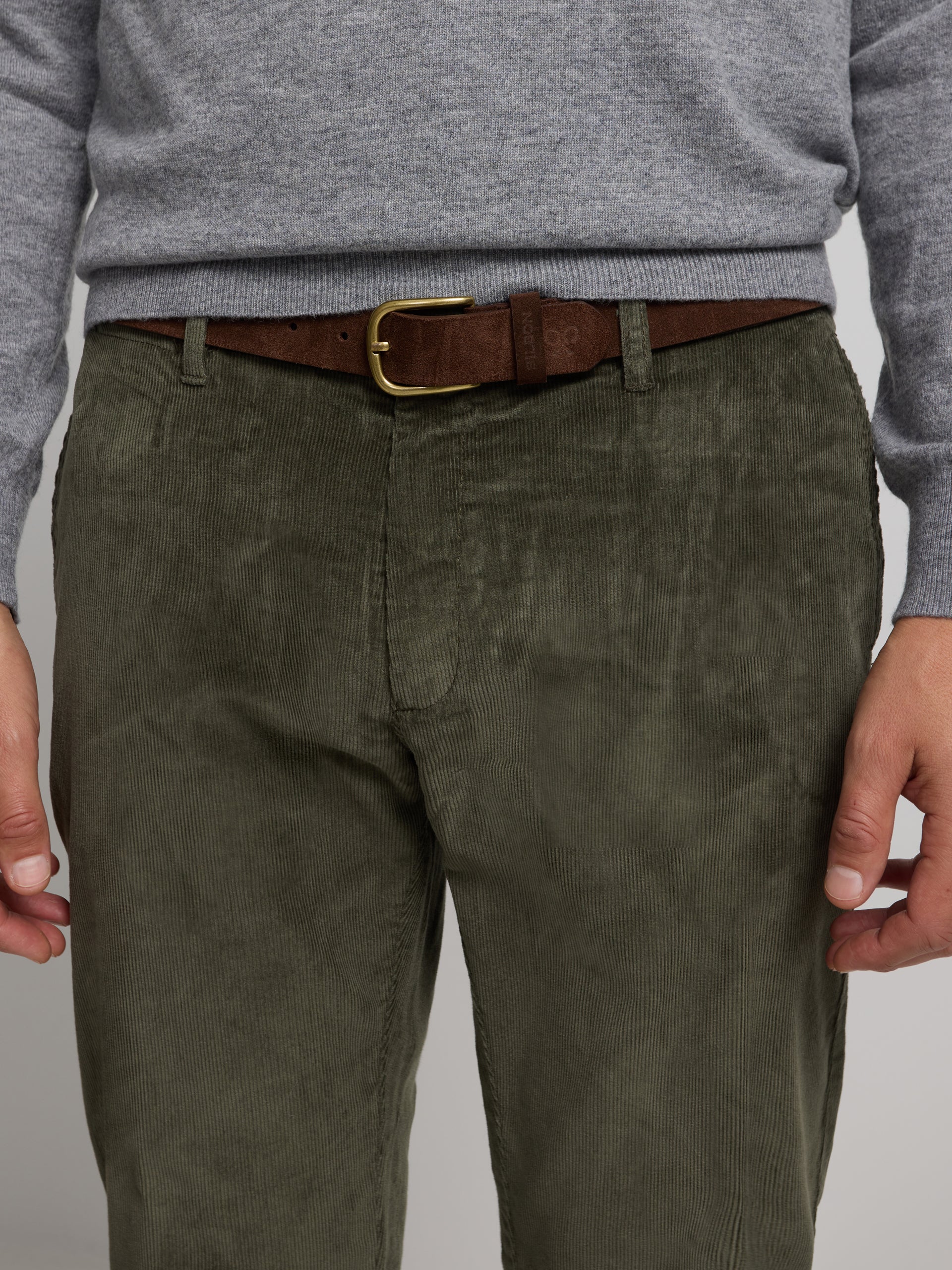 Pantalon de sport chinois en velours côtelé vert