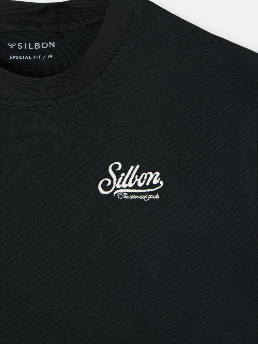 Camiseta dark special fit silbon negra