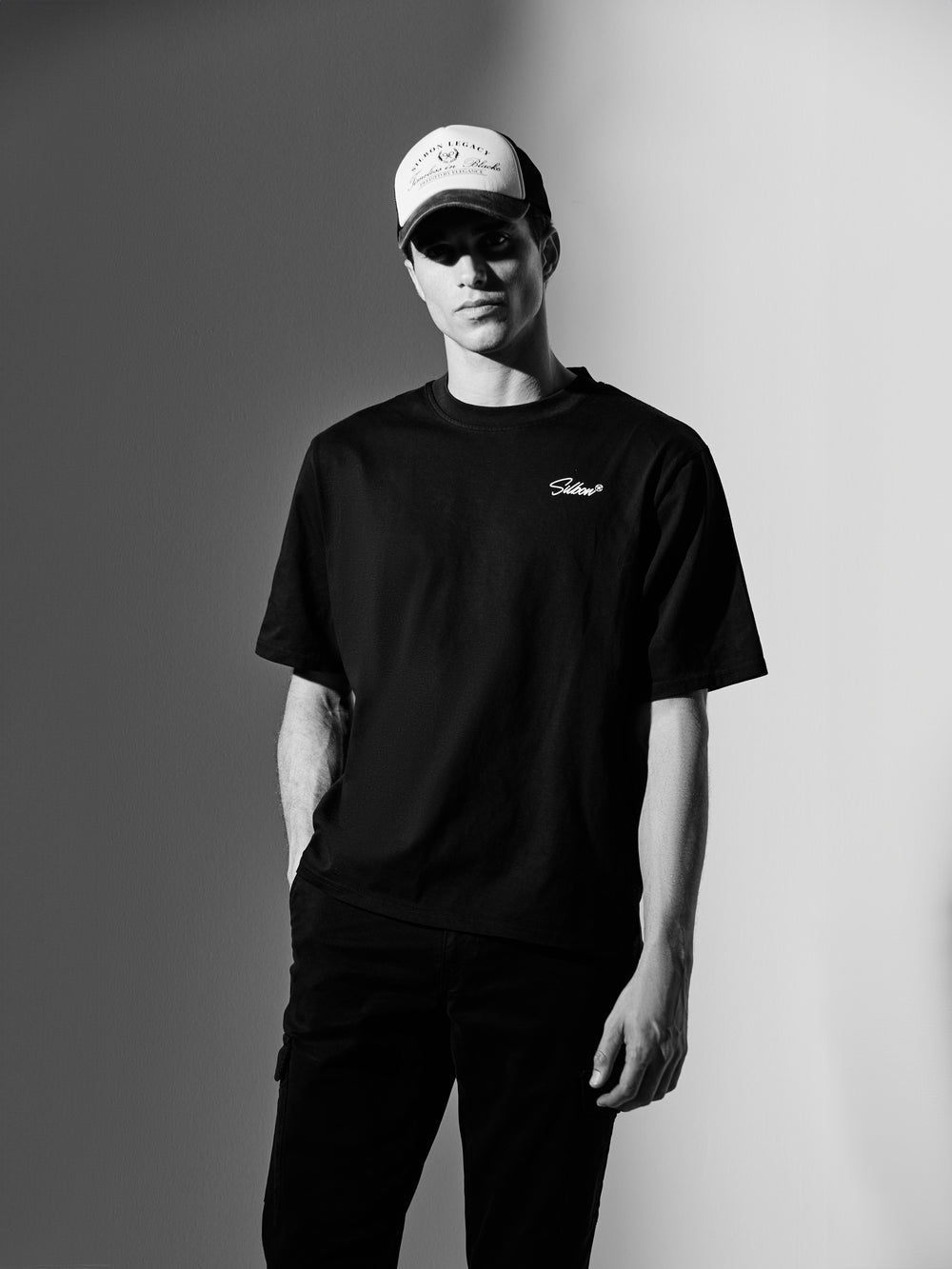 Camiseta dark special fit silbon clothing negra