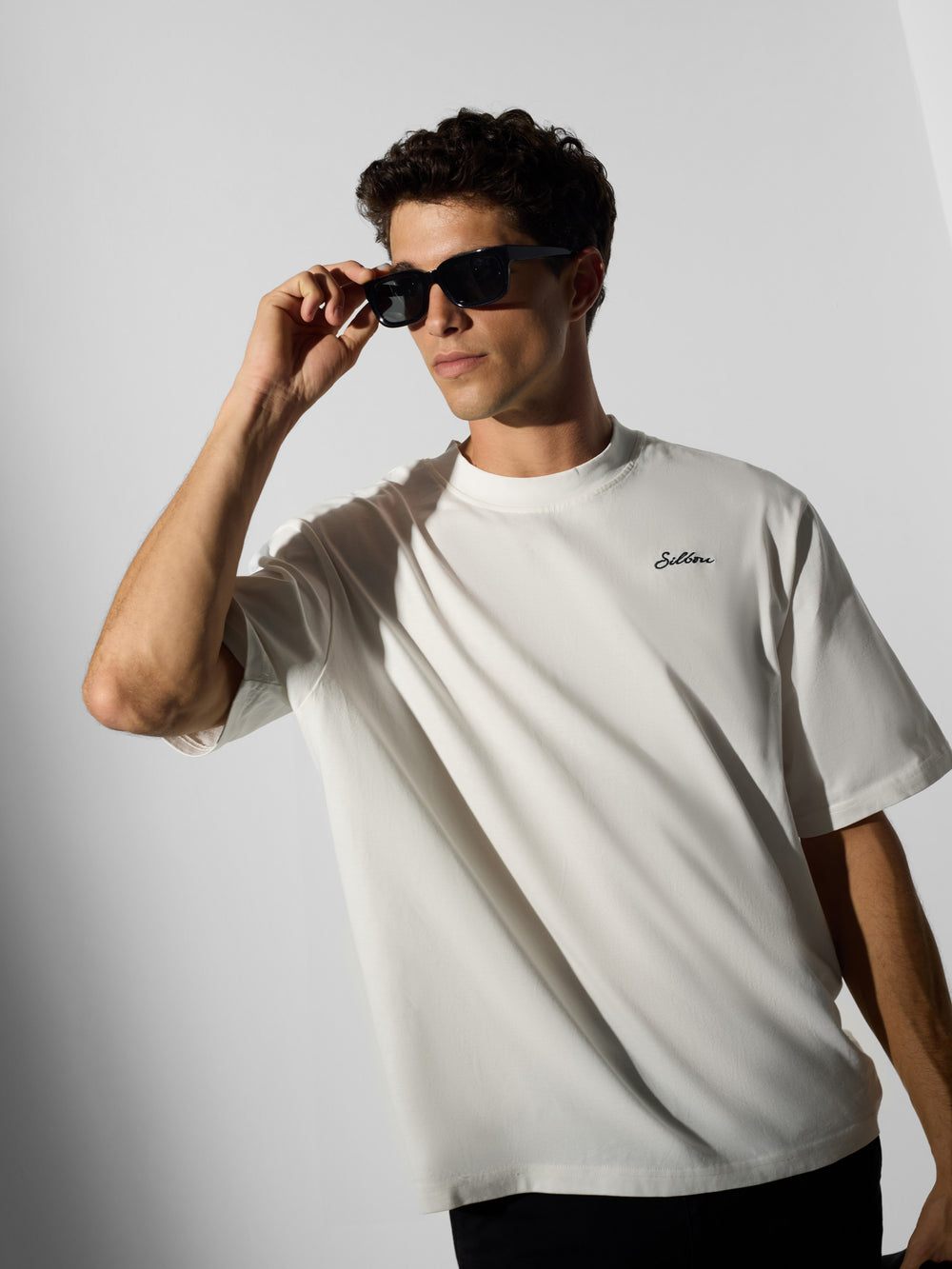 Camiseta dark special fit silbon rackets crema