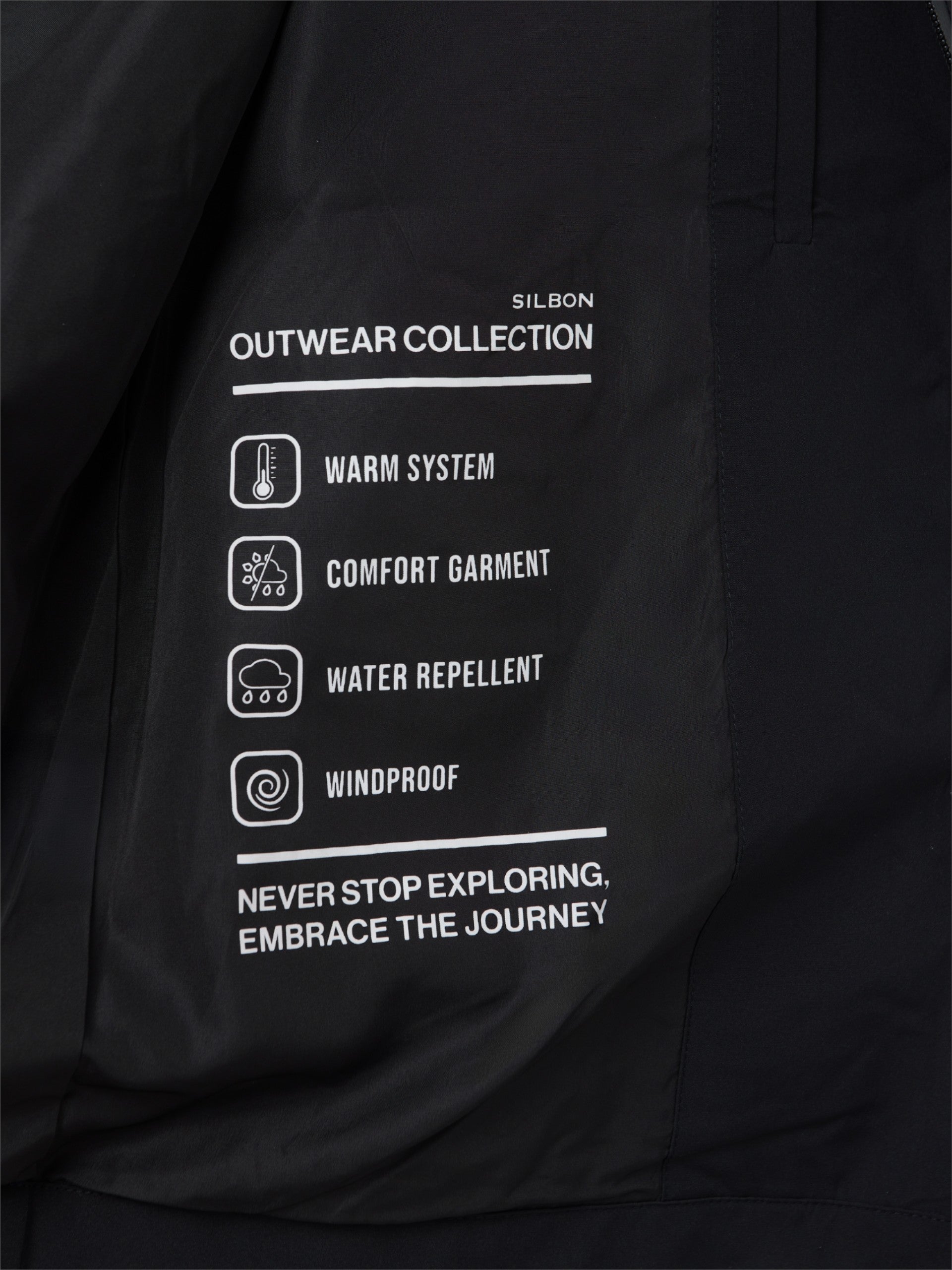 Cortavientos dark negro