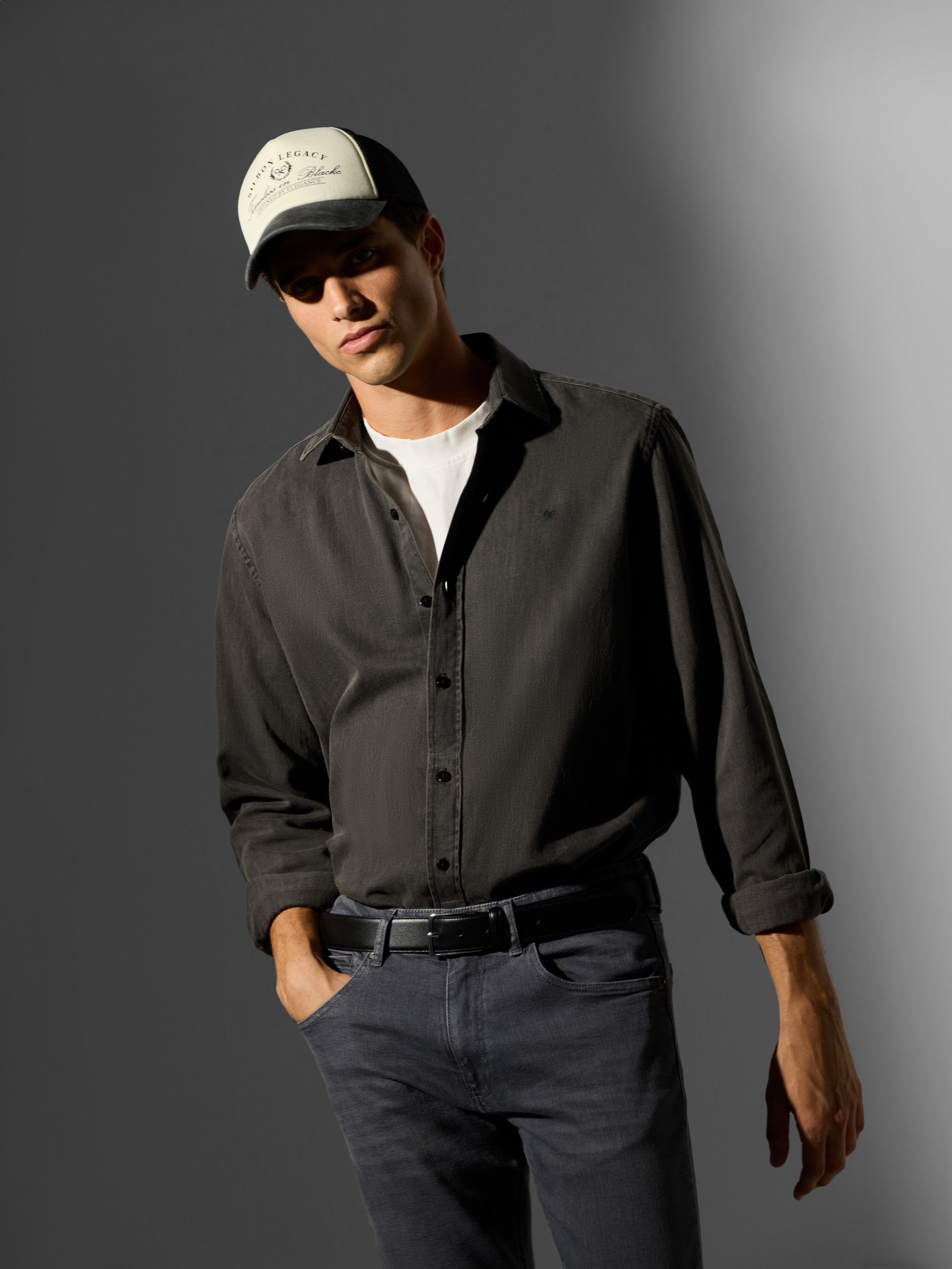 Pantalon sport dark jeans gris