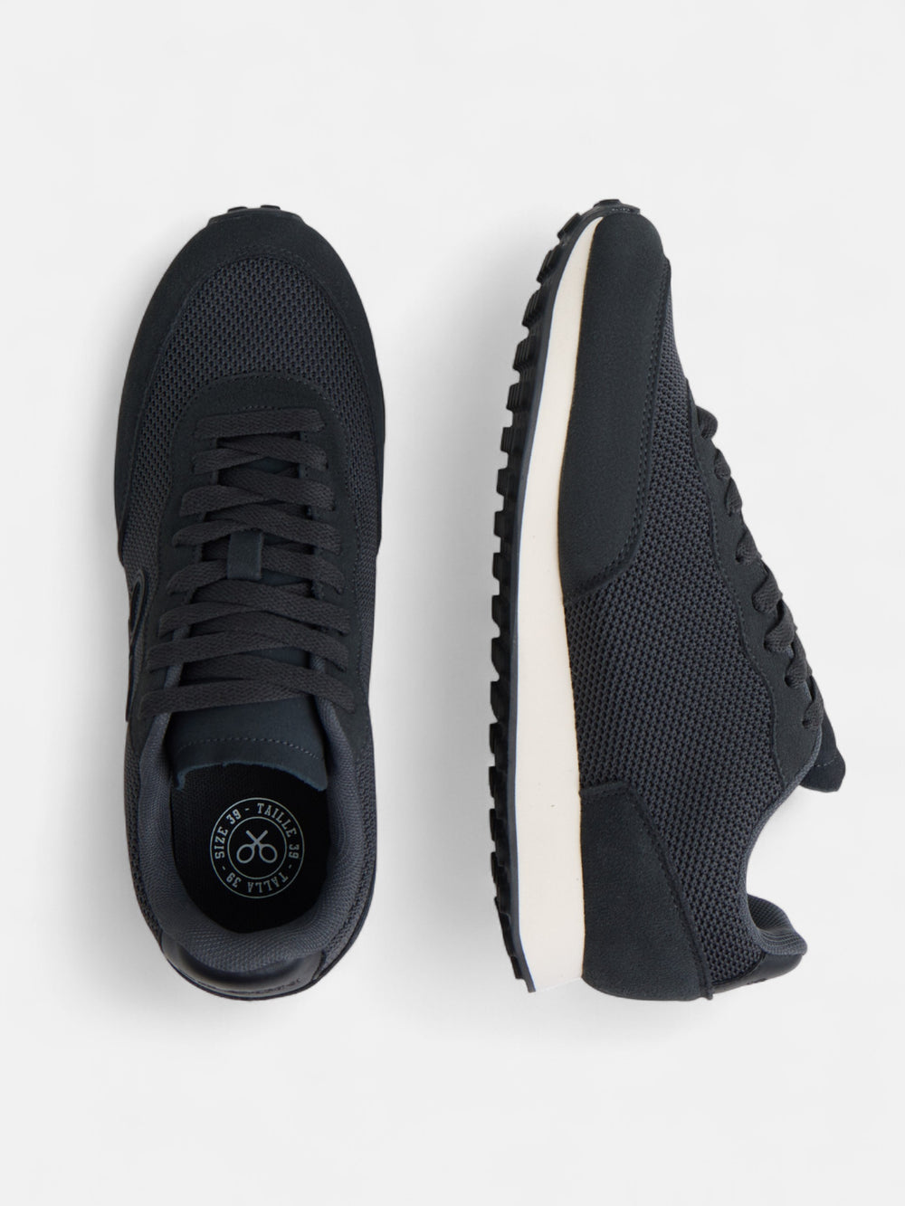 Zapatilla running dark negra