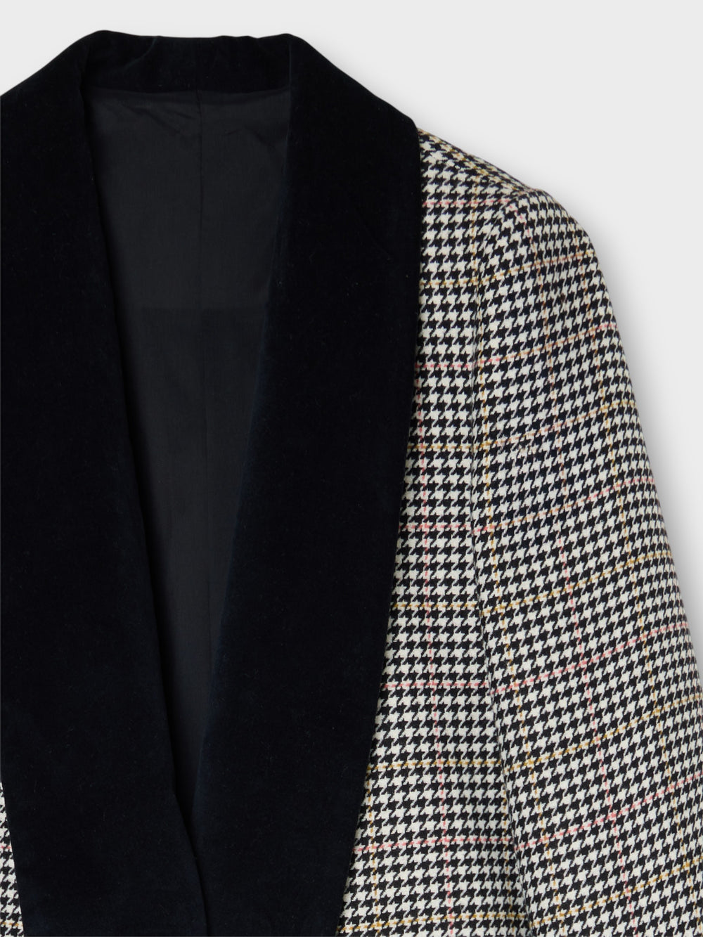 Abrigo largo solapa cuadros crudo y negro