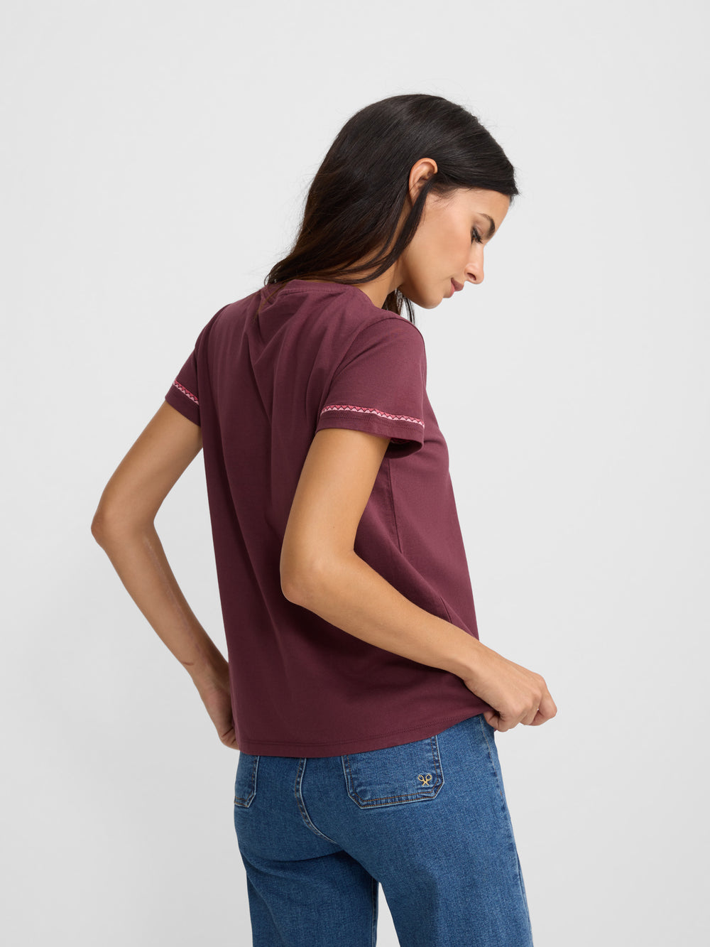 Camiseta woman bordado etnico multicolor granate