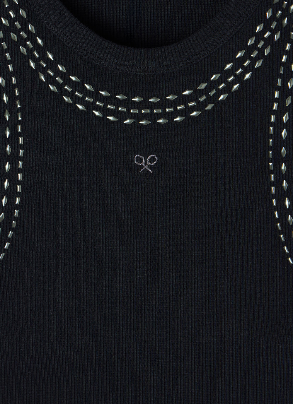 Top de mulher preto com tachas