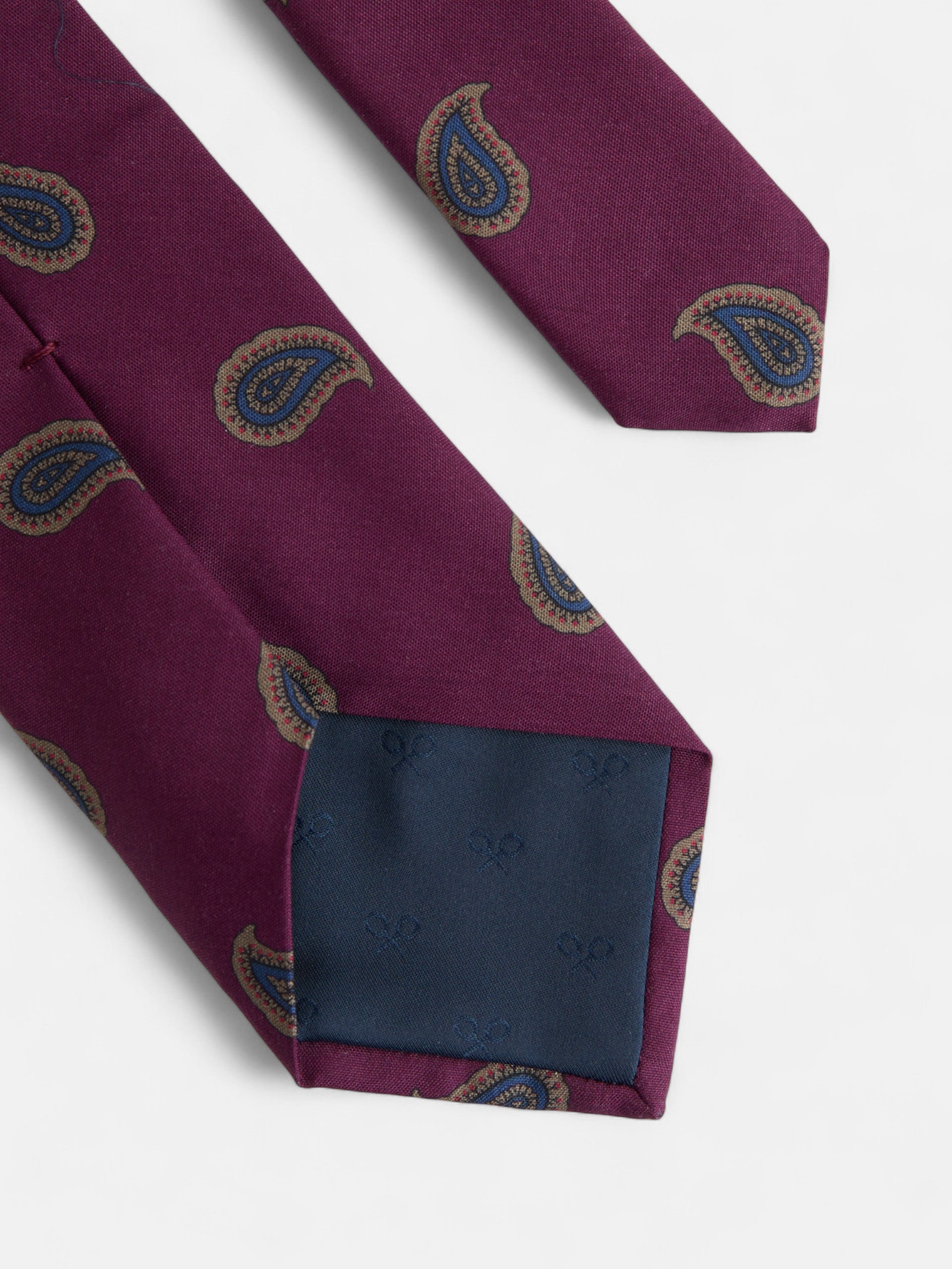 Gravata amebas bordô