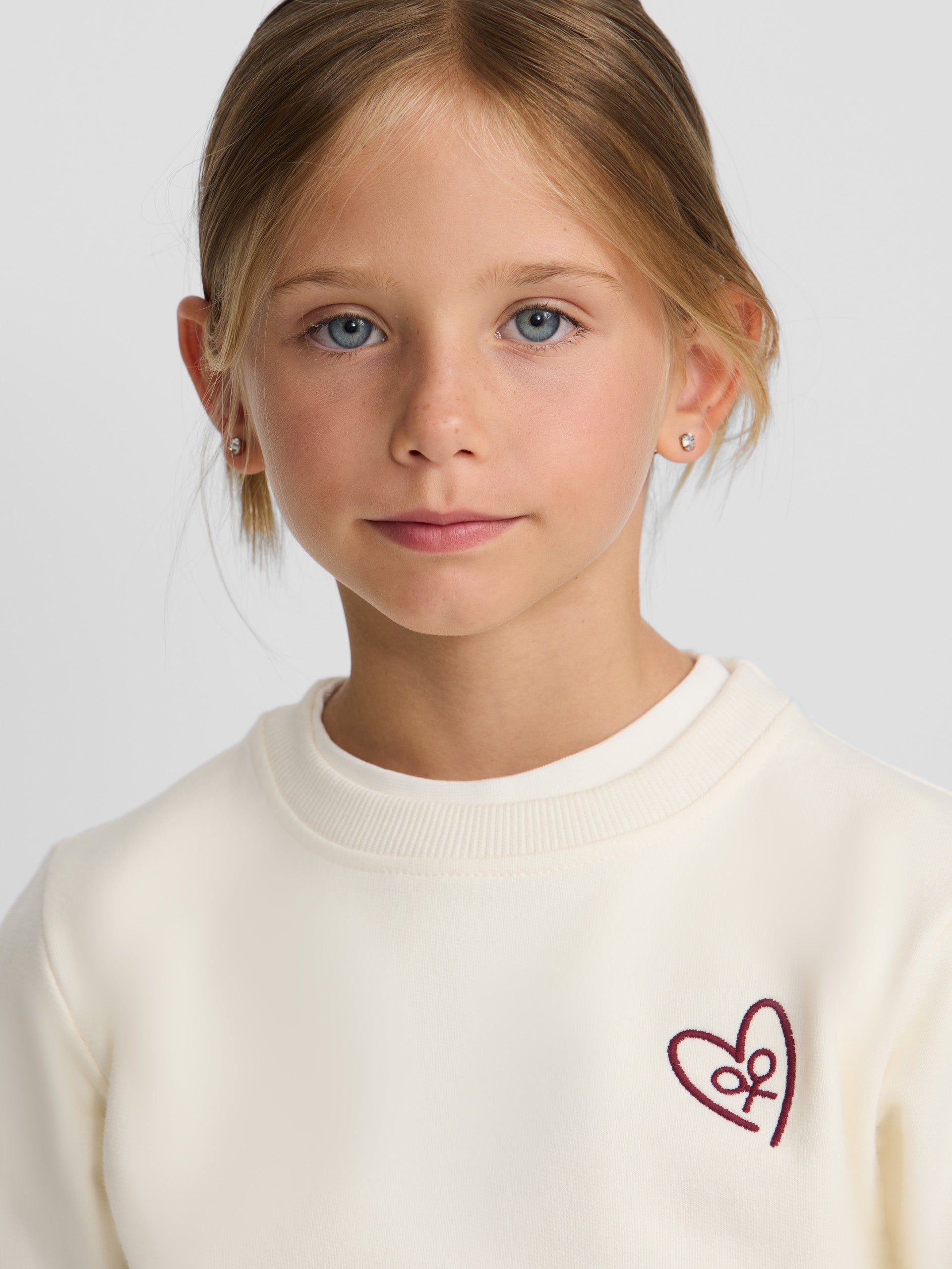 Sweatshirt menina coração cru