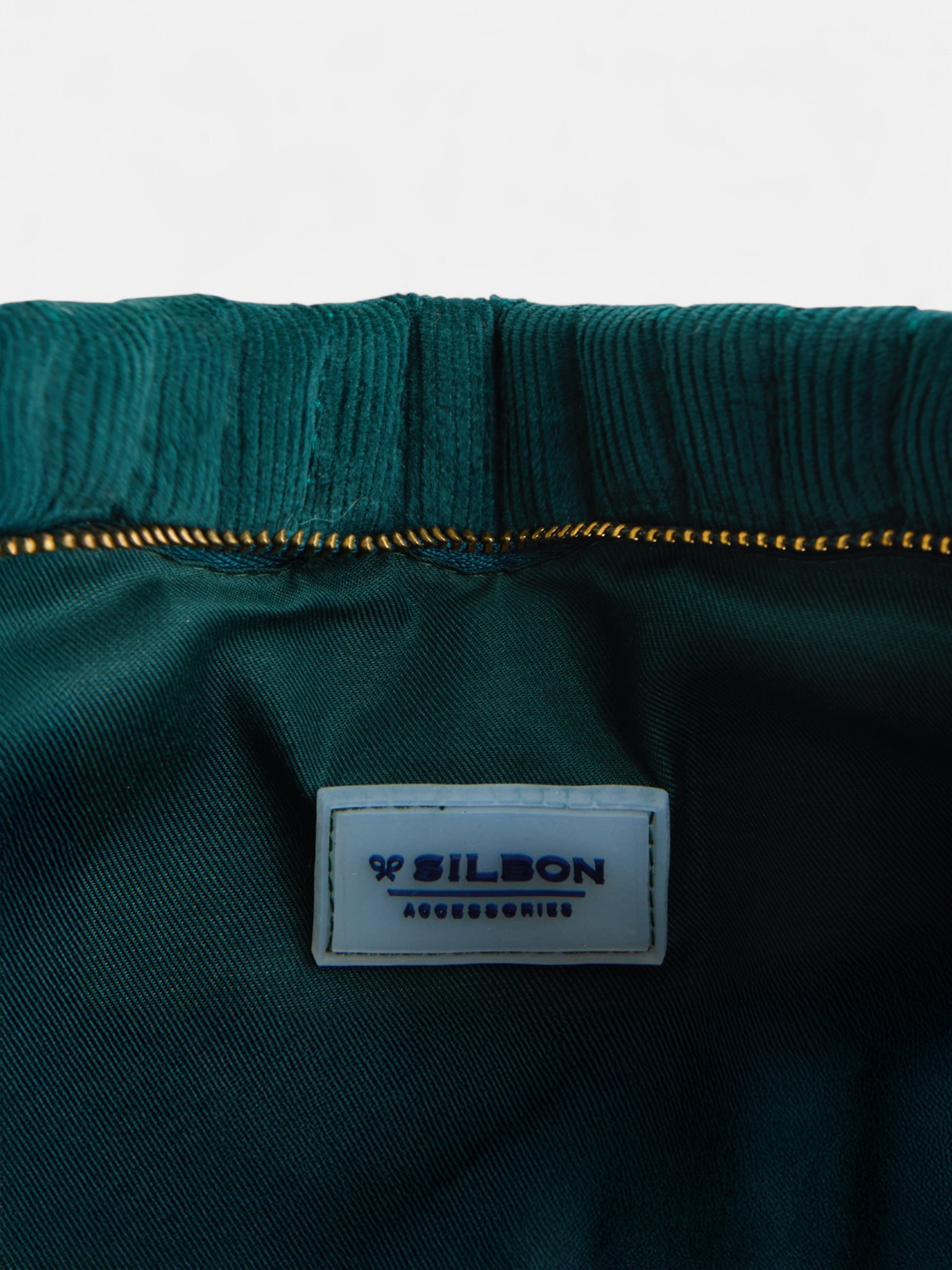 Funda portatil acolchada pana verde