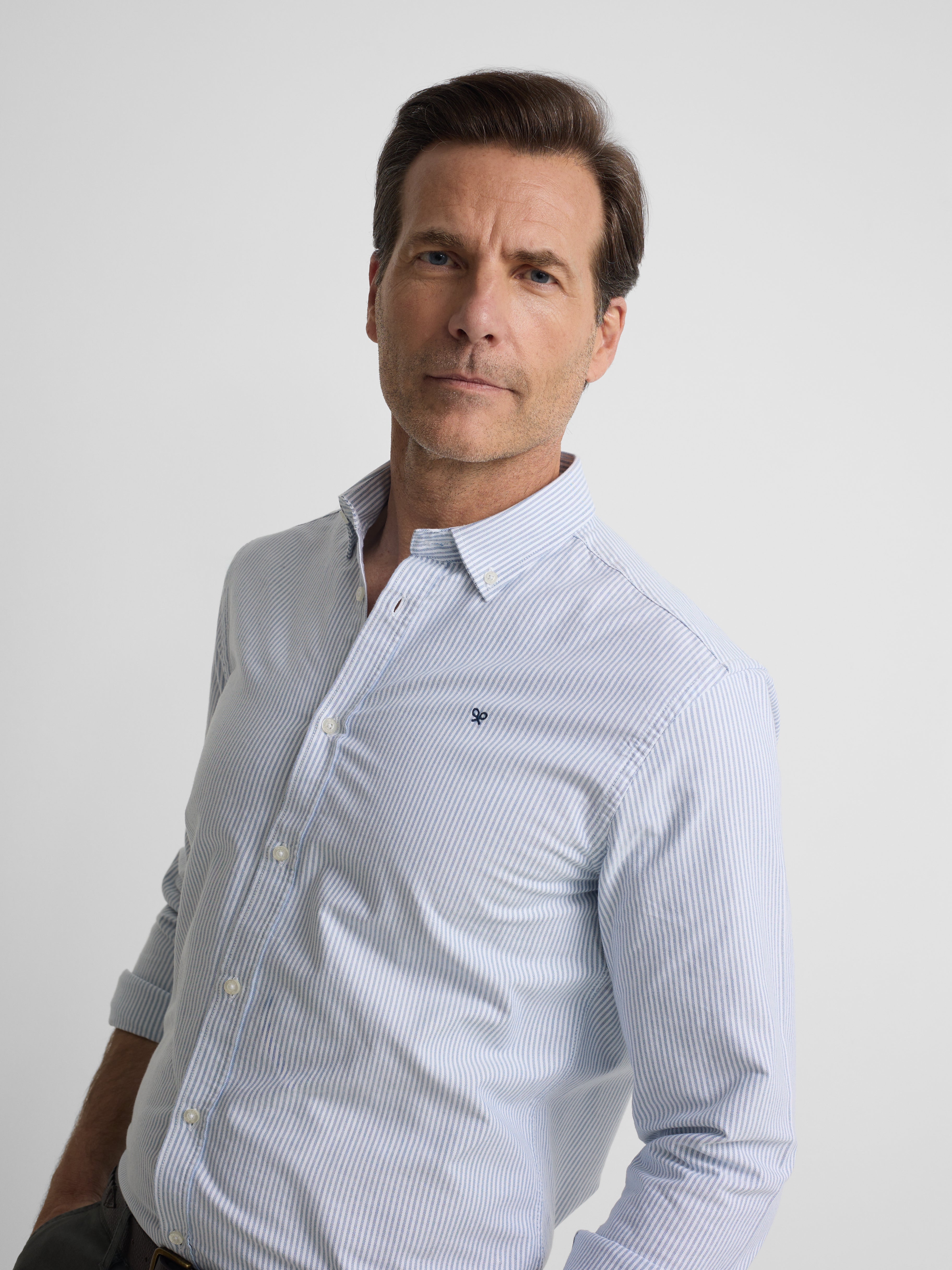 Camisa sport oxford raquetas rayas azul medio