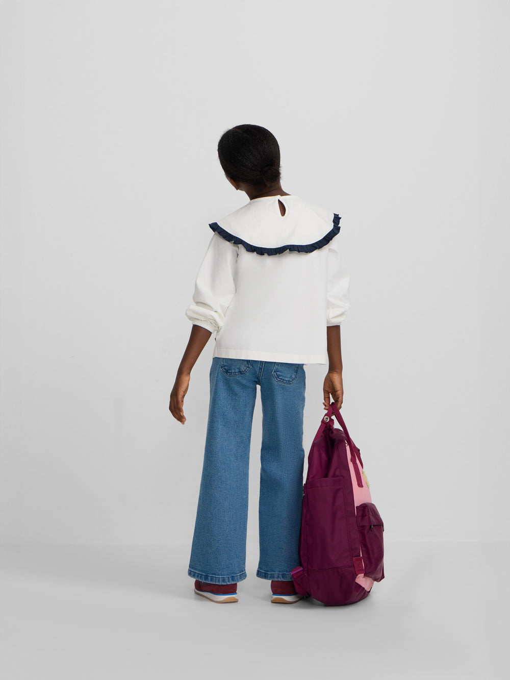 Camisola de menina de manga comprida com gola bobo em cru