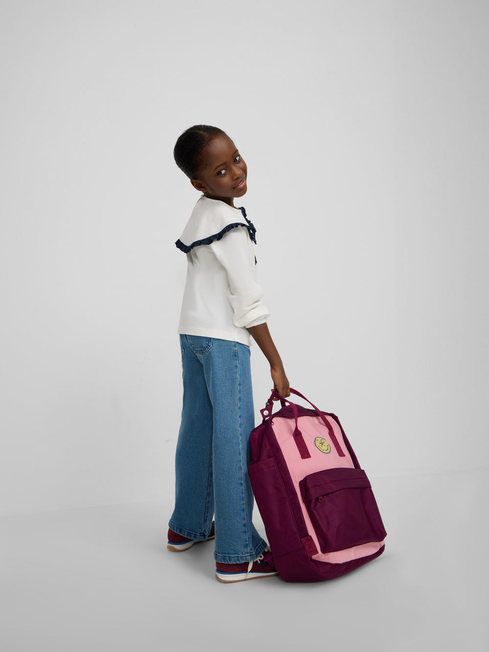 Camisola de menina de manga comprida com gola bobo em cru