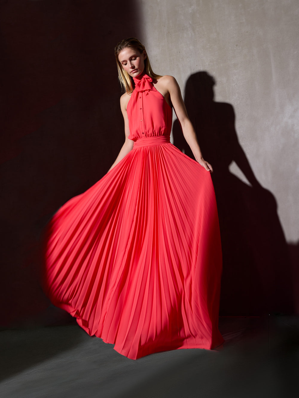 Vestido CaprileXSilbon plisado lazo coral