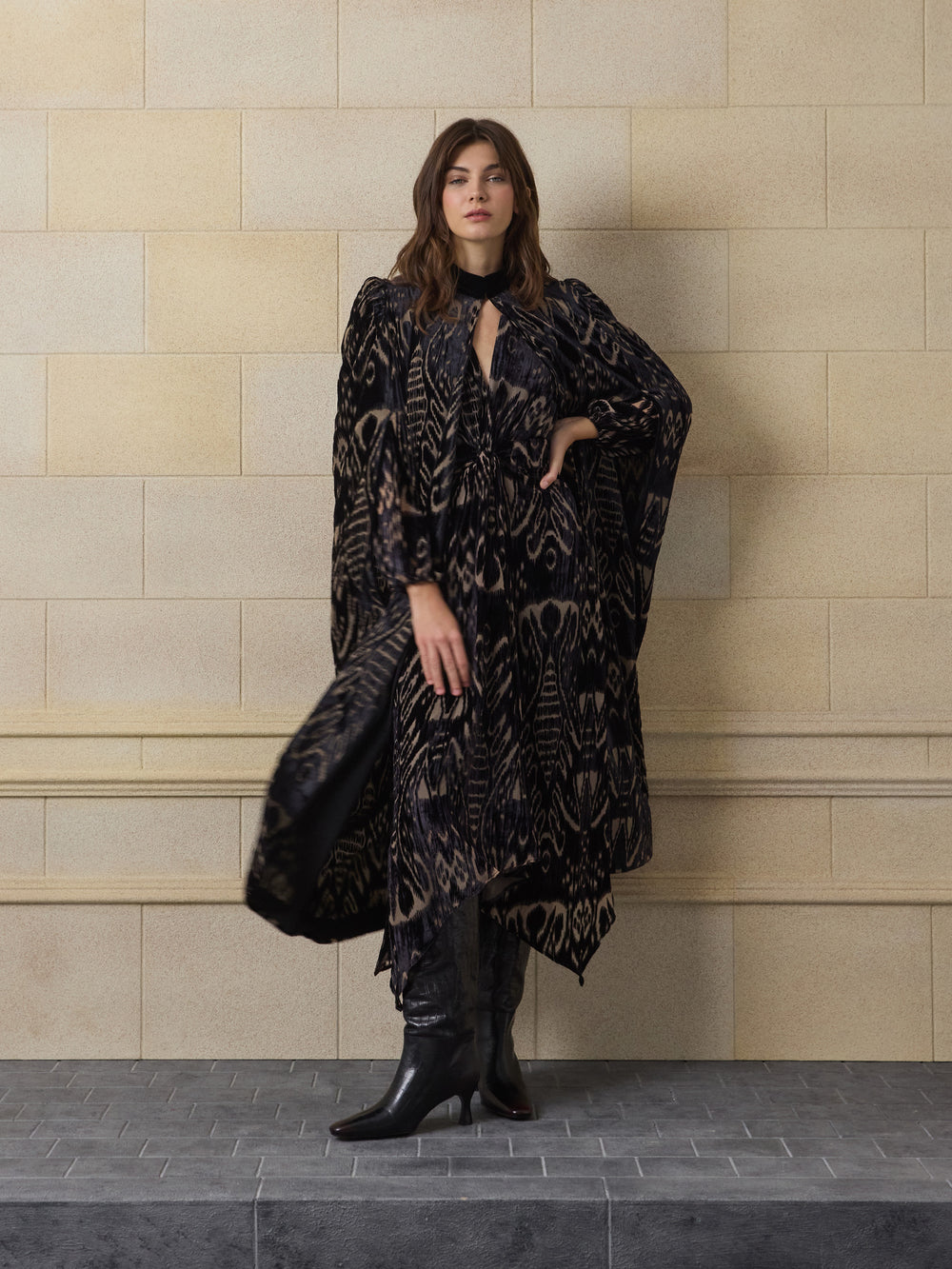 Kimono unique estampado ikat negro