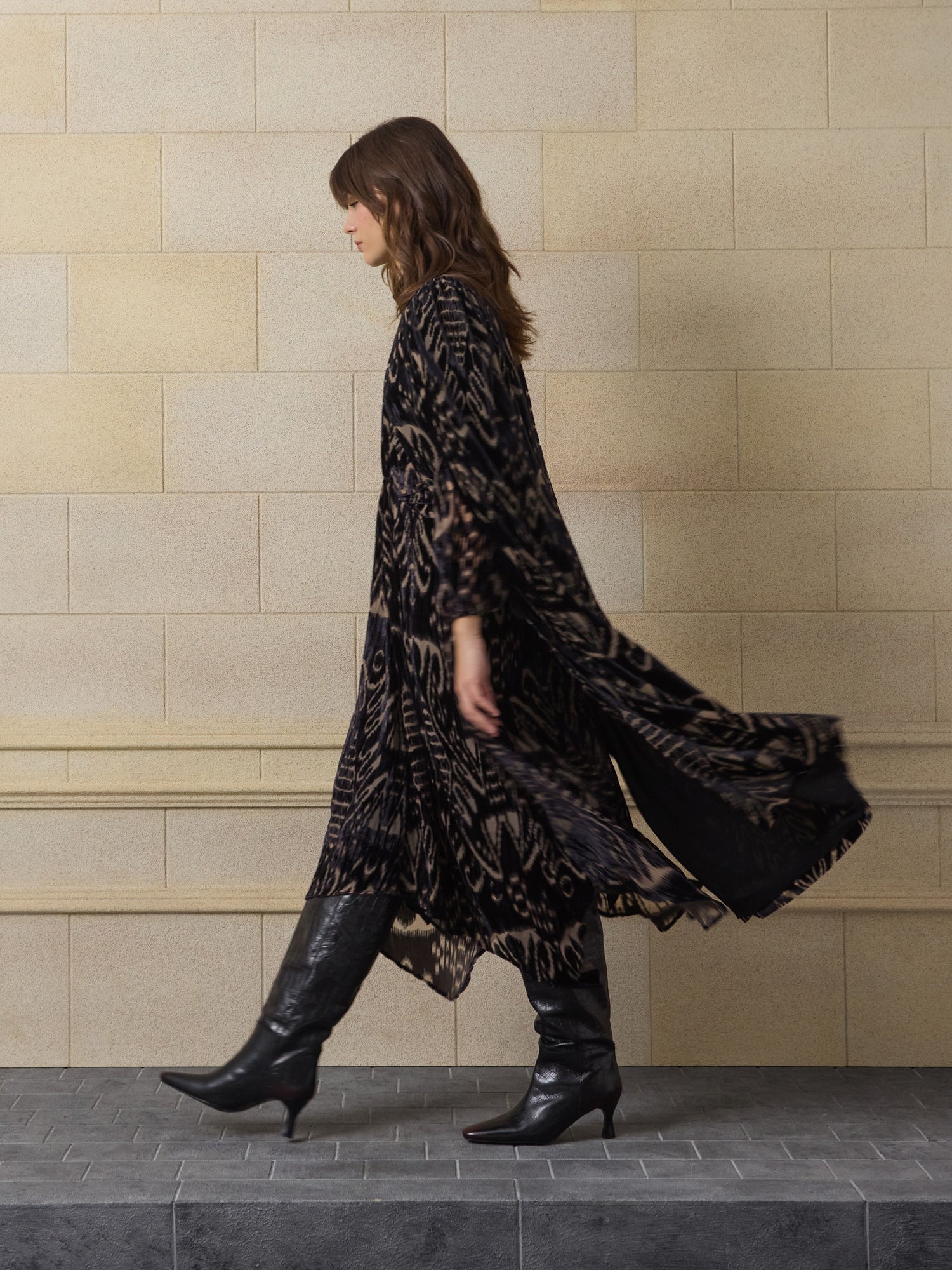 Kimono unique estampado ikat negro