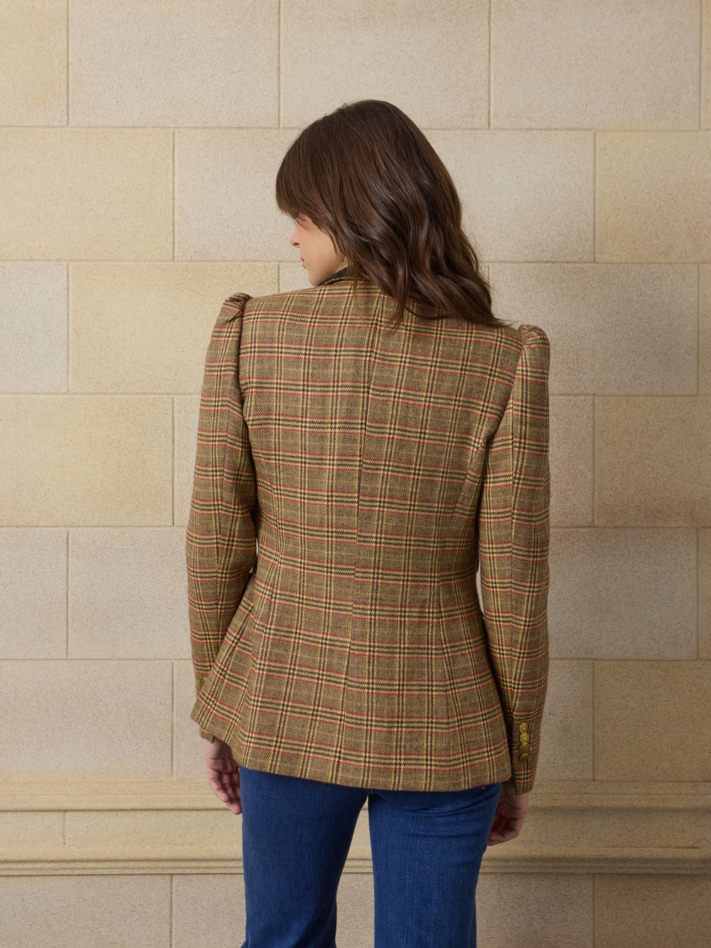 Blazer única com manga abalonada e padrão de xadrez castanho