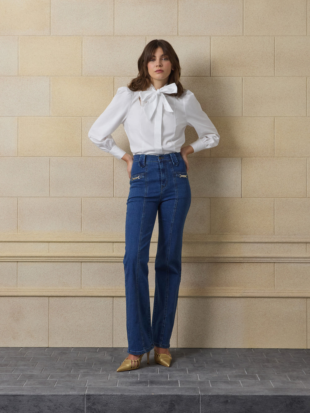 Blusa unique lazada cuello blanca