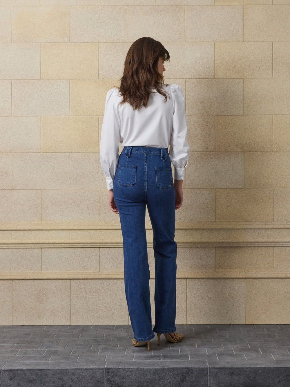 Blusa unique lazada cuello blanca