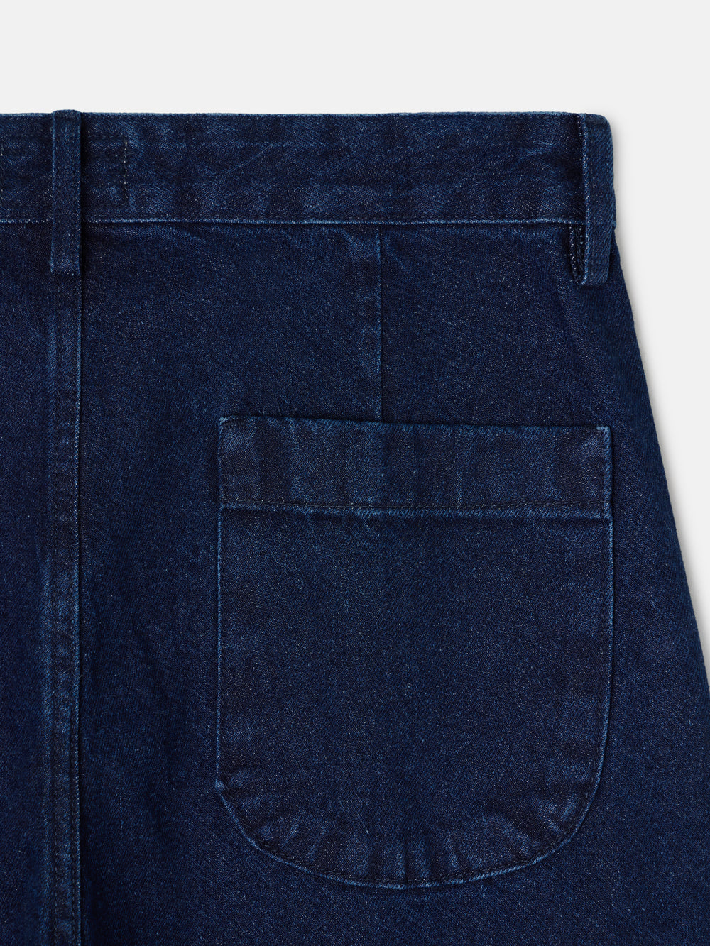 Straight denim pleated sport pants