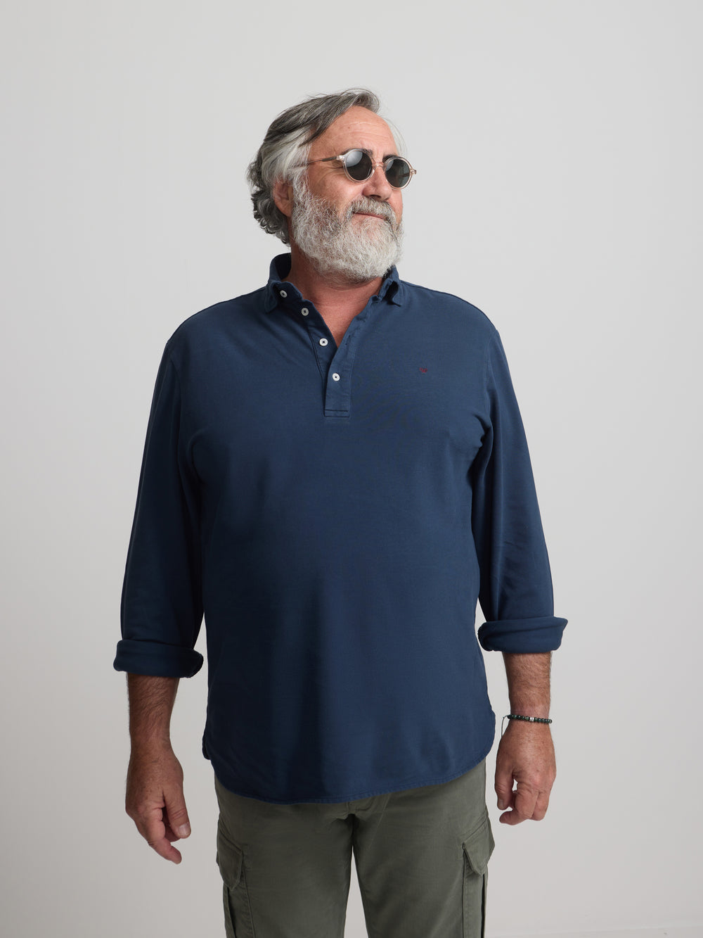 Navy blue long-sleeved plain polo shirt