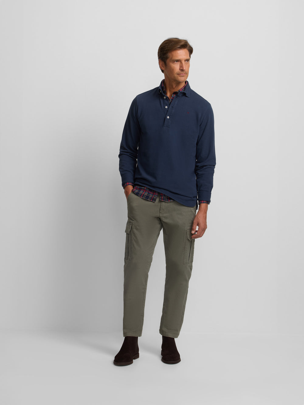 Navy blue long-sleeved plain polo shirt