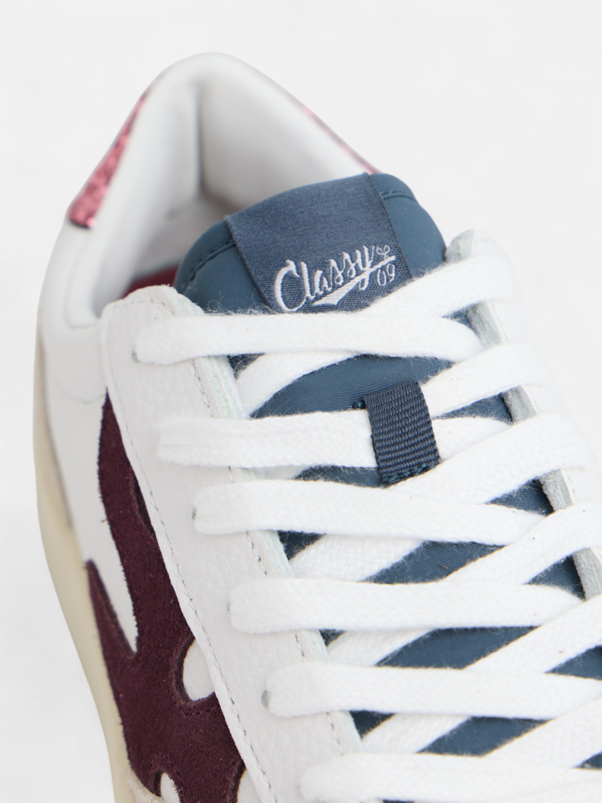 CLASSY09 burgundy sneaker