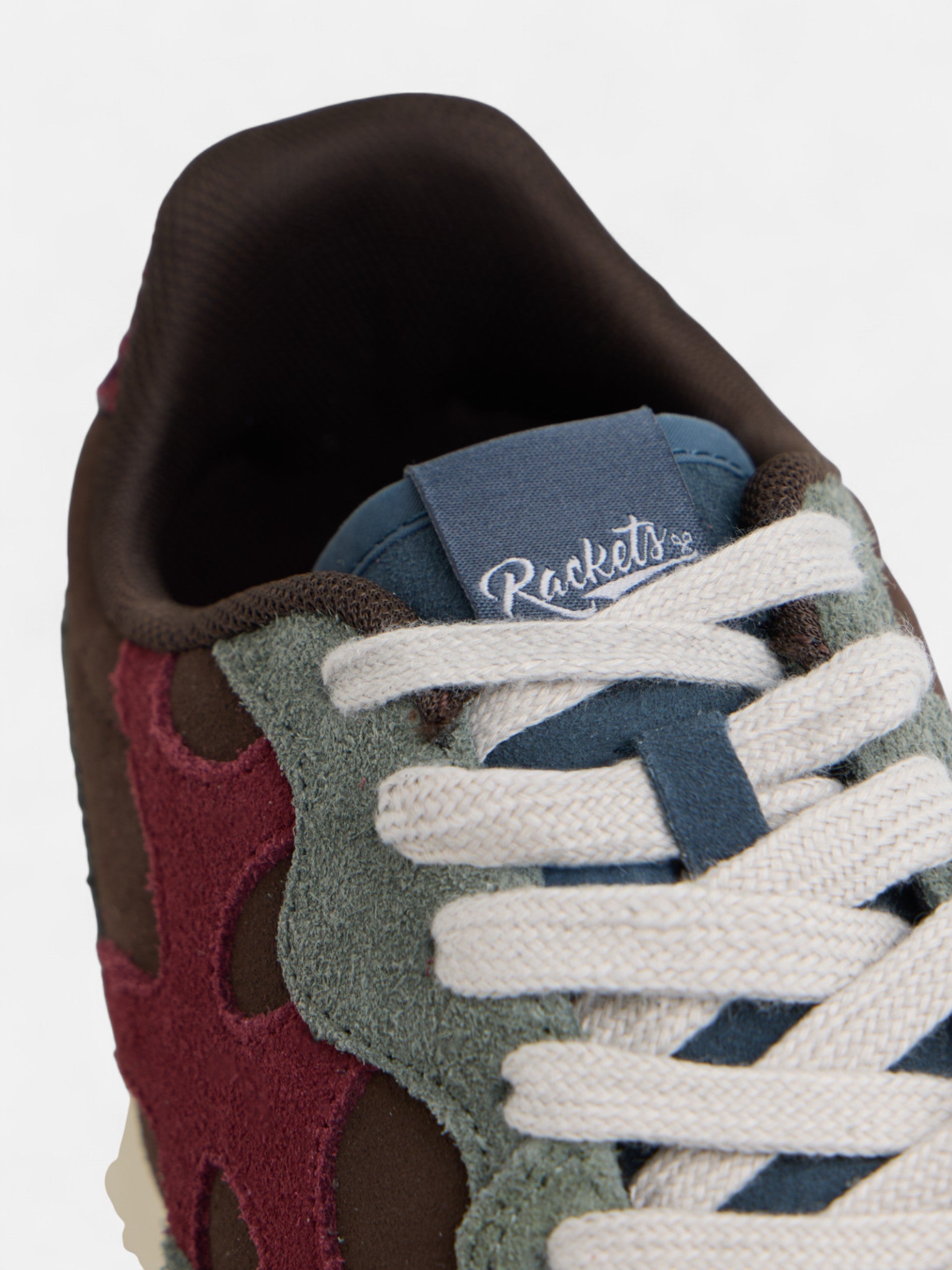 RACKETS09 burgundy sneaker